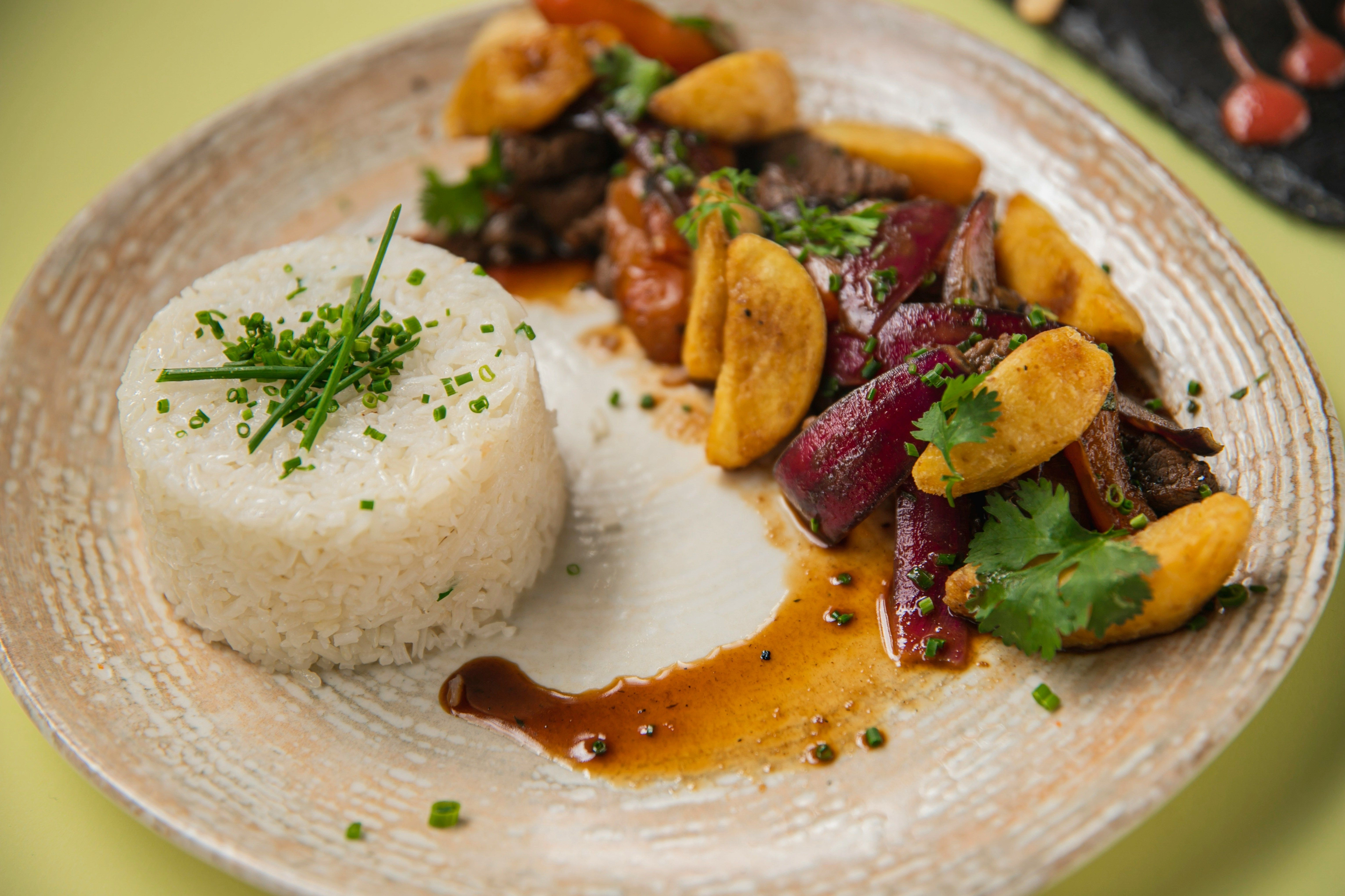 Peru Mutfağından Lomo Saltado Tarifi