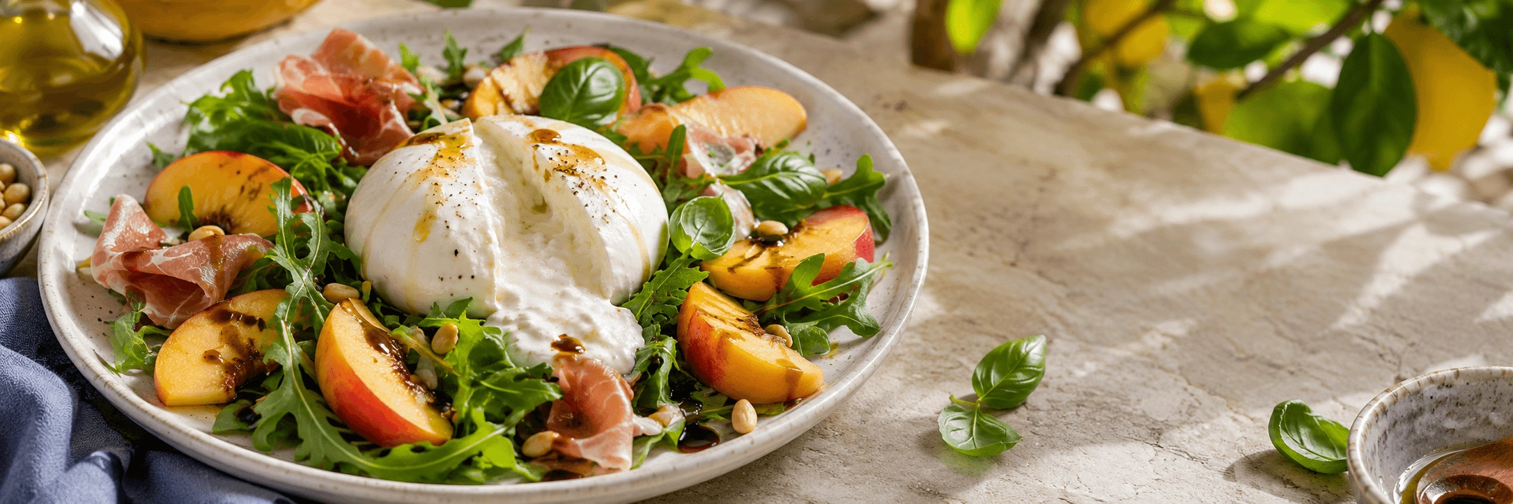 Şeftalili Burrata Salatası Tarifi