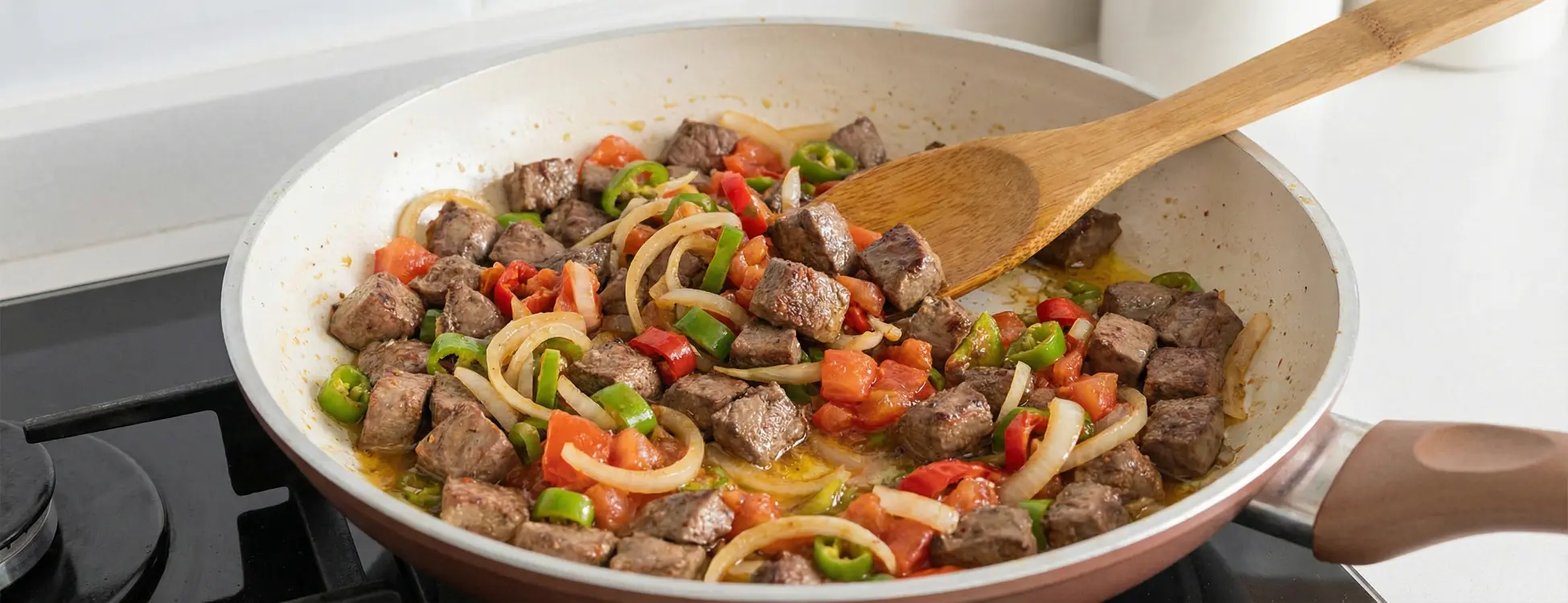 Tavada Lokum Gibi Pişen Kokusuz Ciğer Sote Tarifi