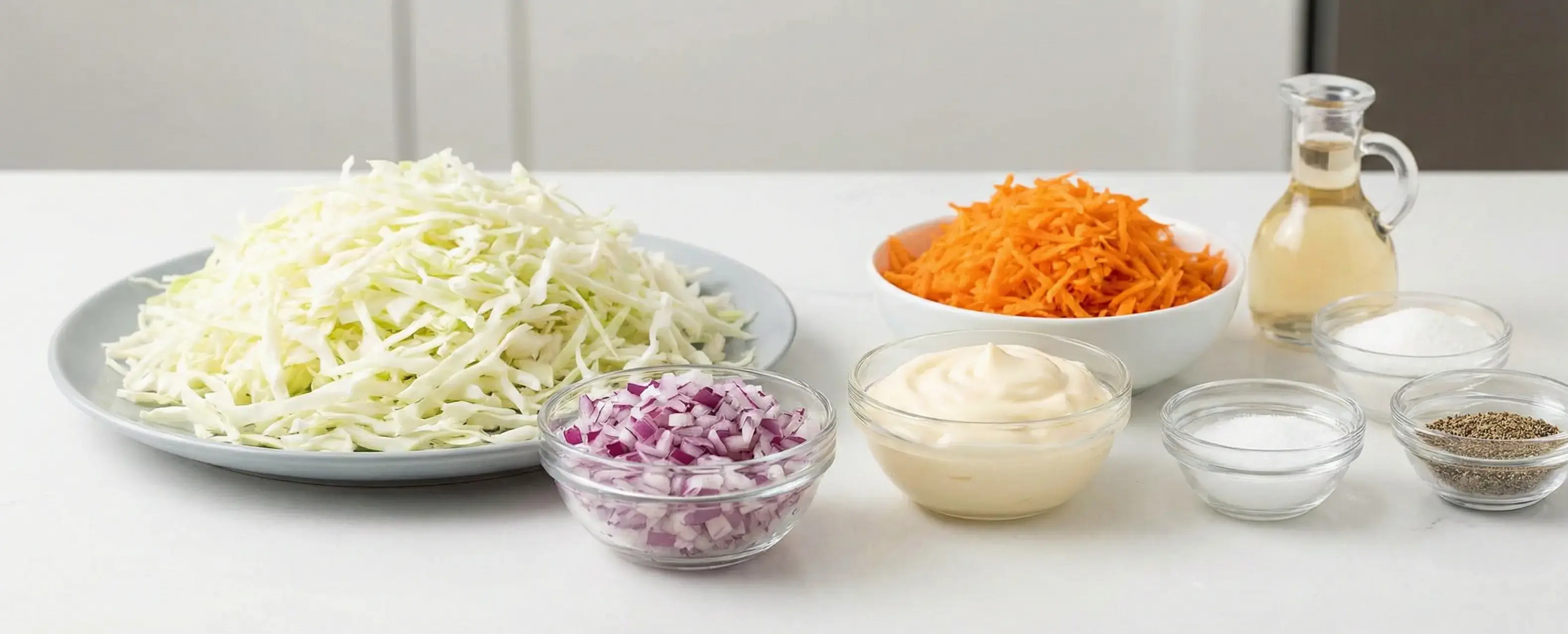 Tam Kıvamında Orijinal Coleslaw Tarifi: Evde En İyi Lahana Salatası Nasıl Yapılır?
