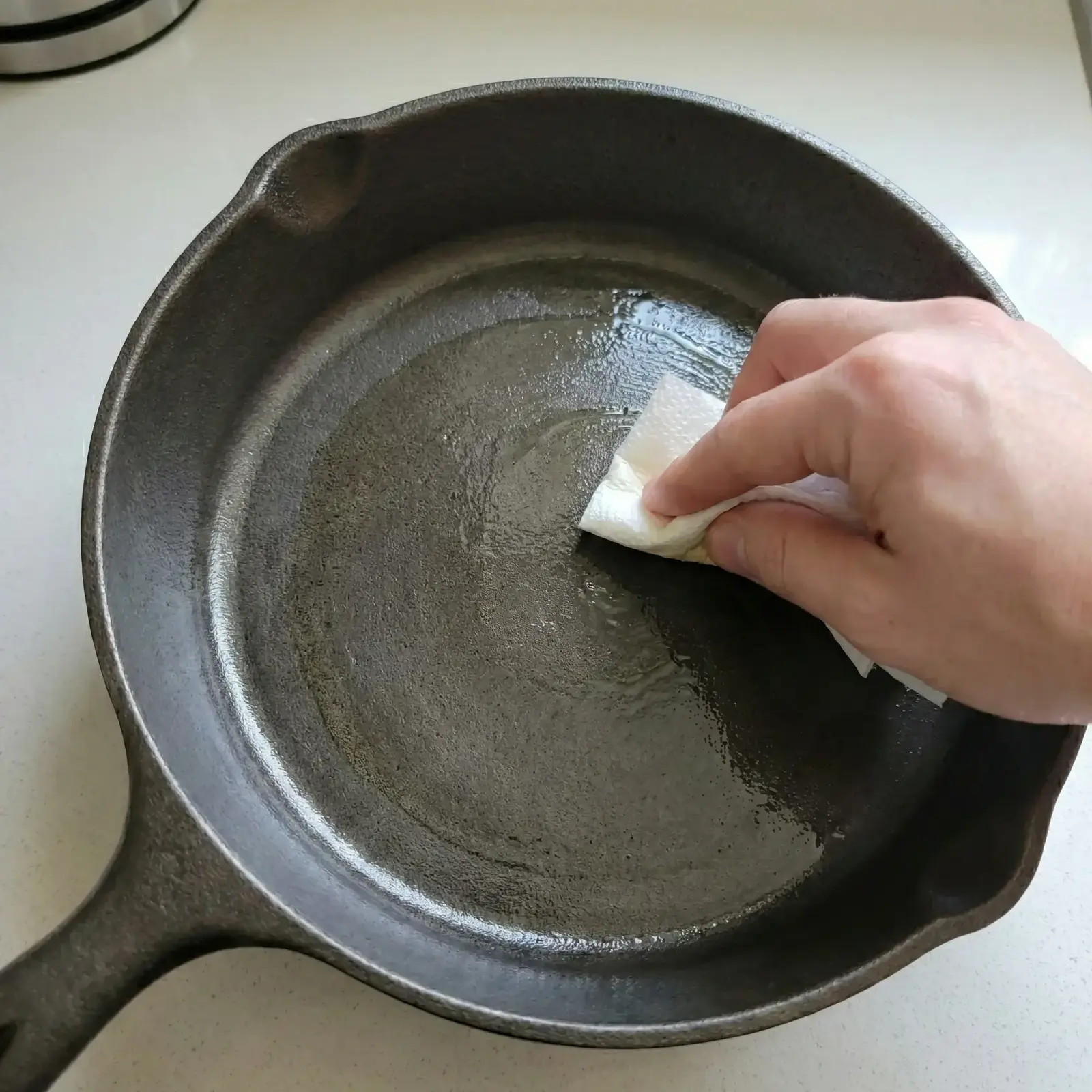 Döküm Tava Paslanır mı? Yıkama ve Seasoning İşlemi Nasıl Yapılır?