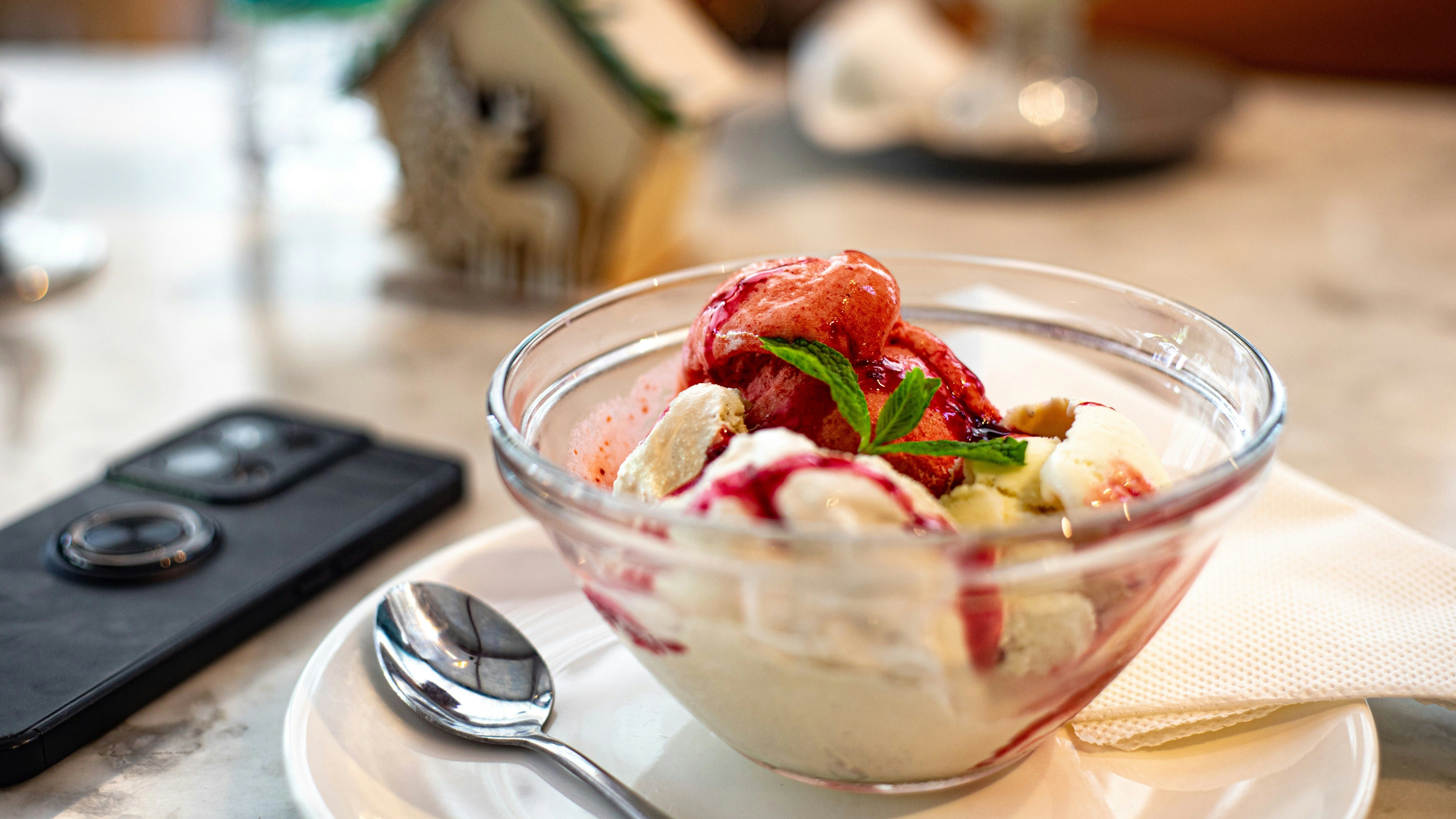 Eton Mess Tarifi: İngiltere'nin En Sevilen Yaz Tatlısı