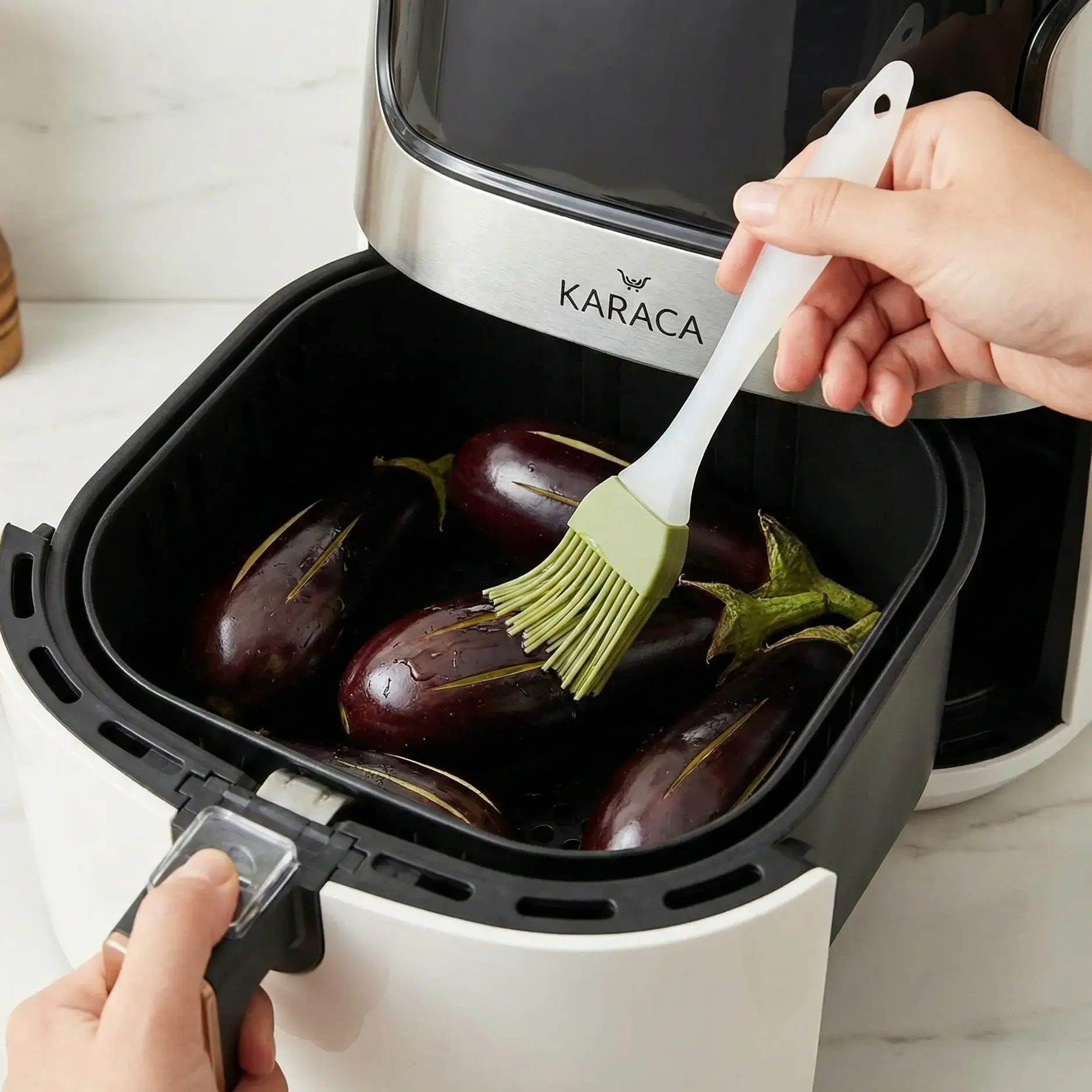 Fırça ile Patlıcan Yağlama Yöntemi