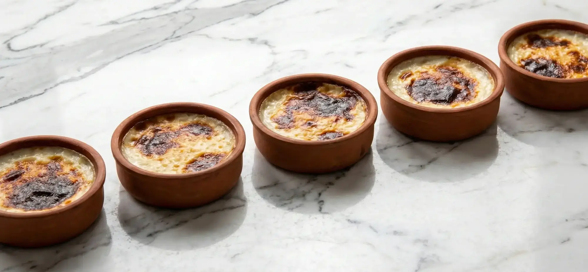 Kaşık Kaşık Yedirten İpek Gibi Fırın Sütlaç Tarifi