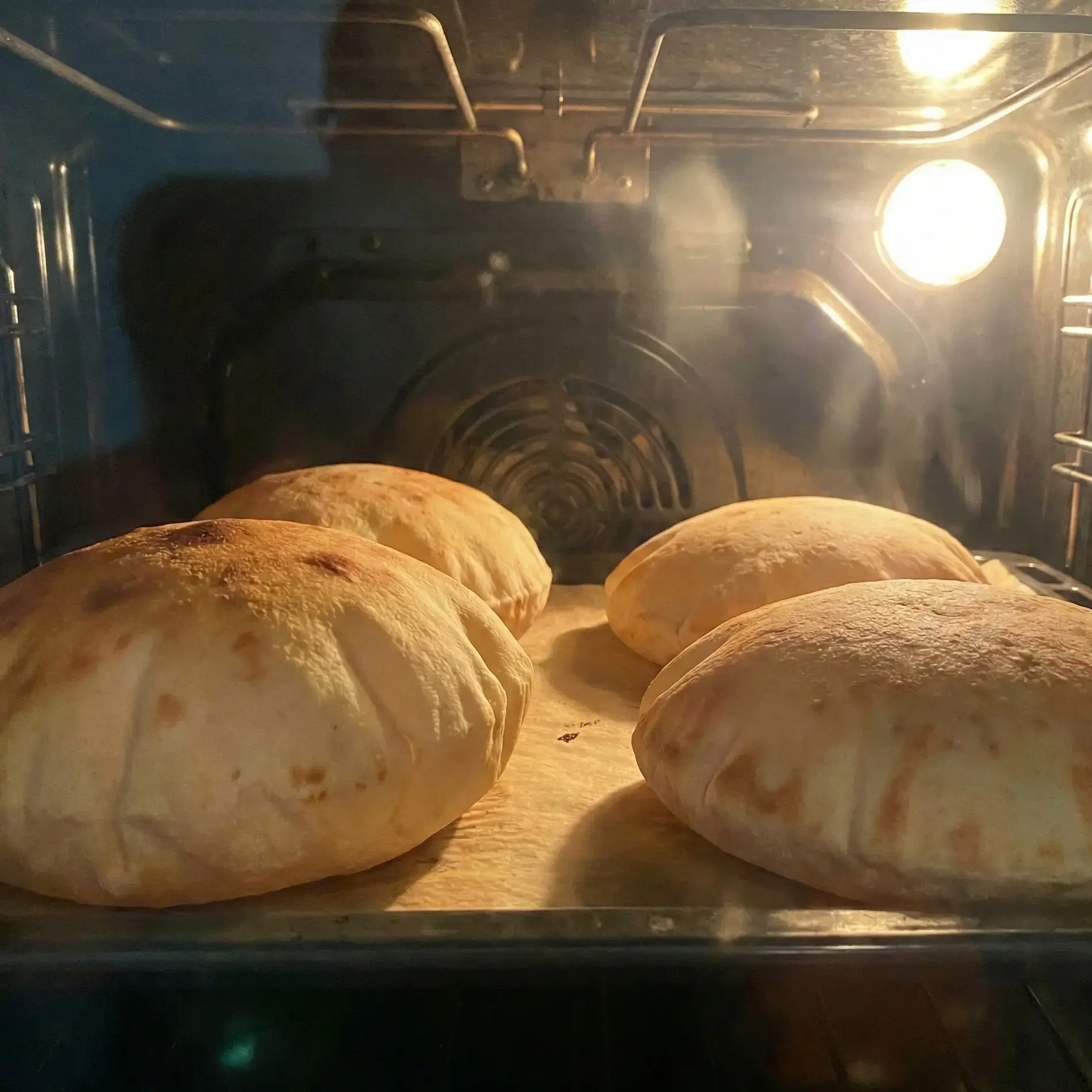 Fırında Pita Ekmeği