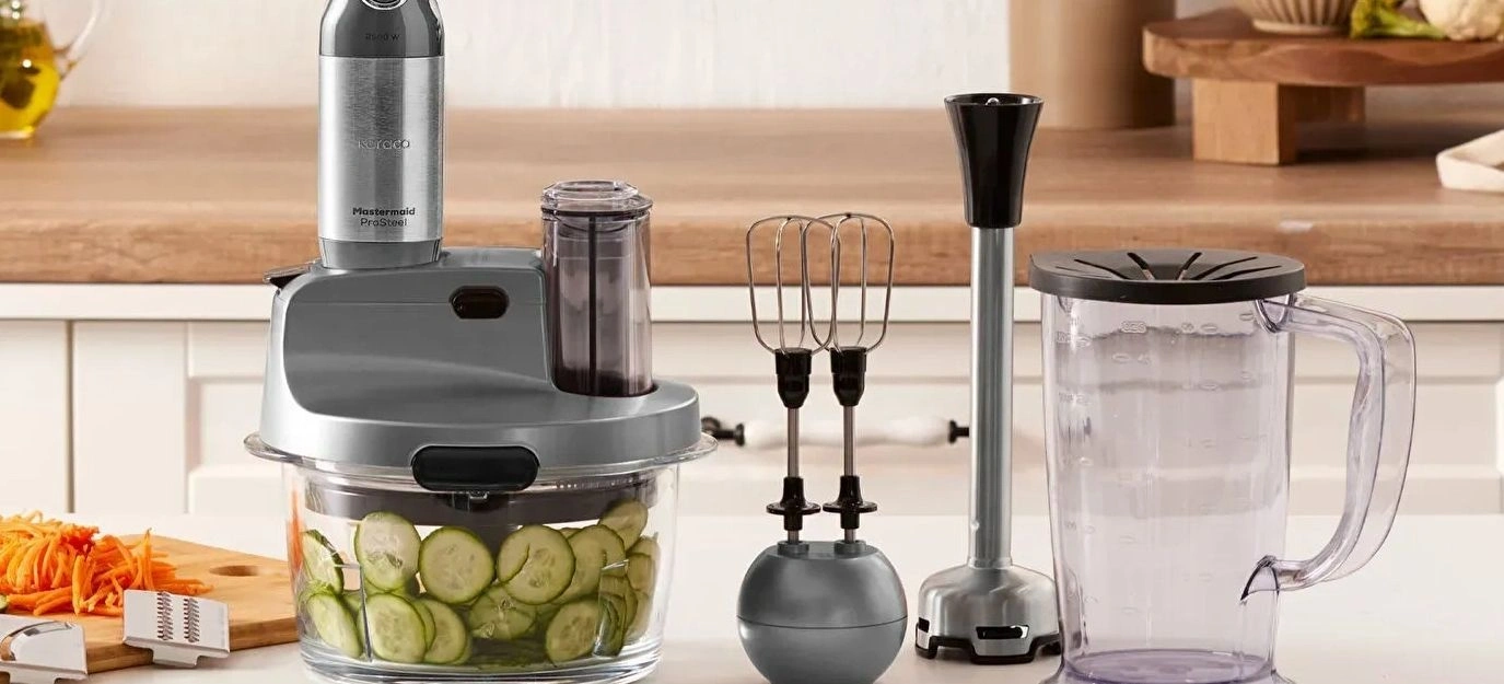 Blender mı Mutfak Robotu mu? Hangisi Mutfağınız İçin Daha Uygun?