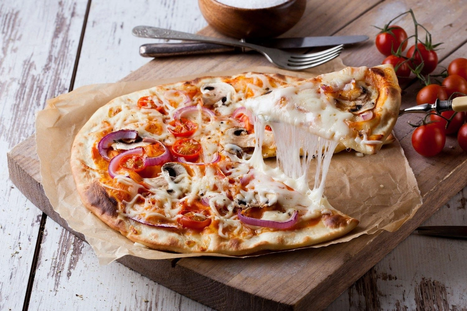 Evde Profesyonel Pizza Yapmanın Pratik Yöntemleri