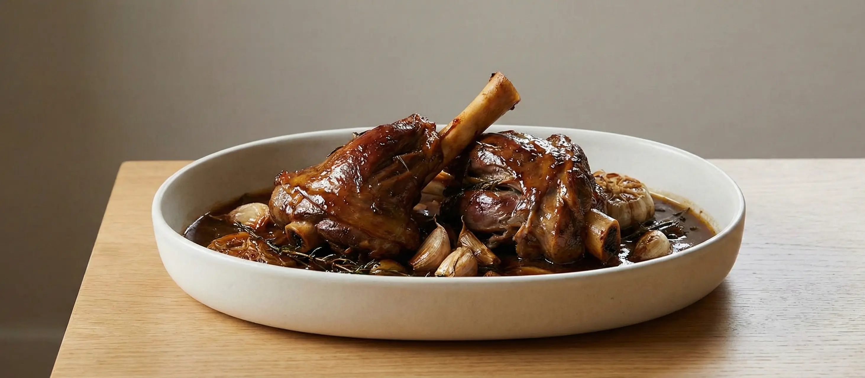 Lokum Gibi Dağılan Tandır Tadında Kuzu İncik Tarifi