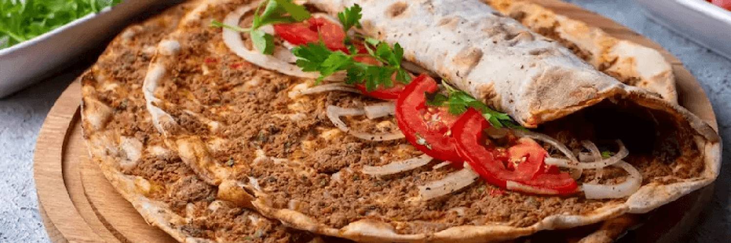 Mutfak Robotuyla Ev Yapımı Lahmacun