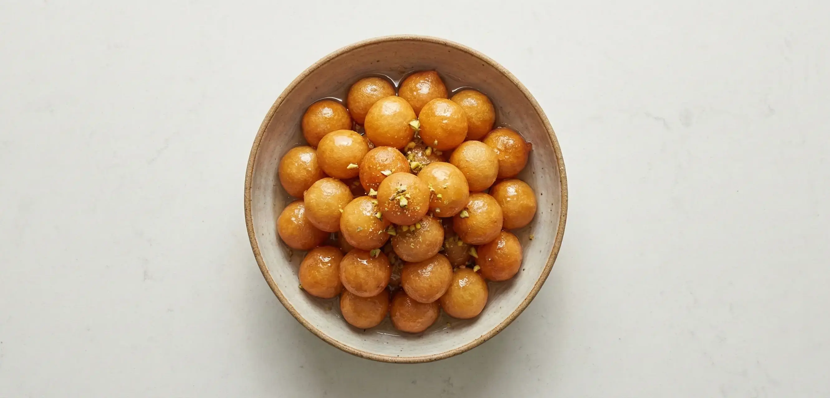 Dışı Çıtır Çıtır Şerbetini Tam Çeken Lokma Tatlısı Tarifi