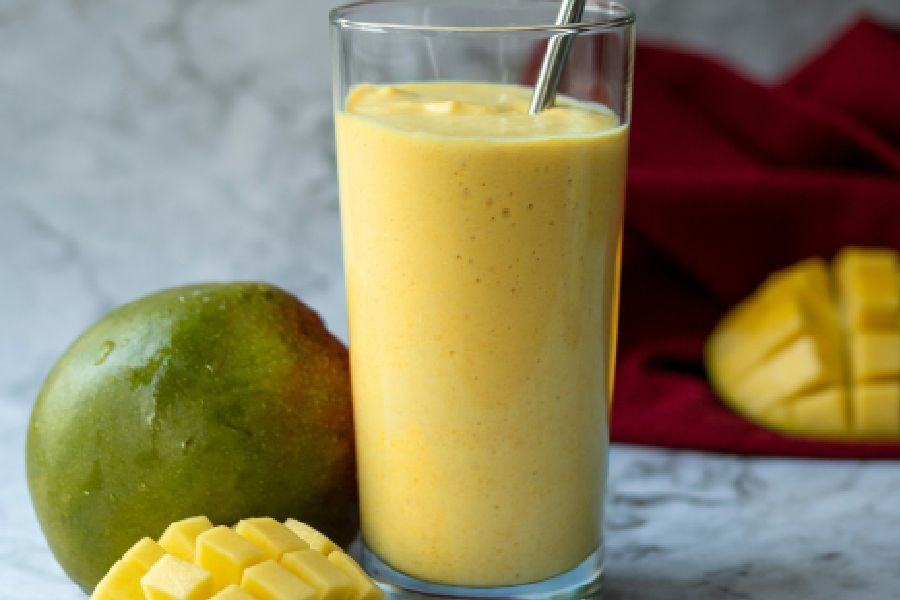 mango lassi (1).jpg