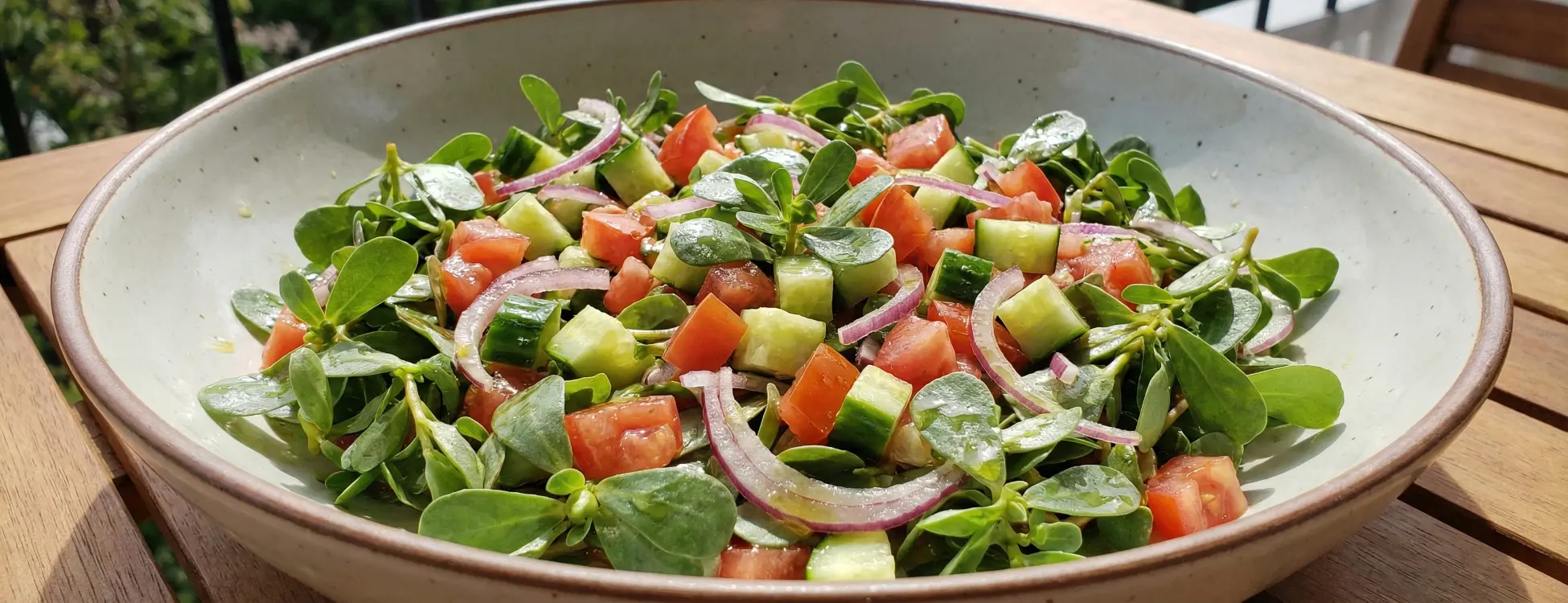 Püf Noktalarıyla En Lezzetli Semizotu Salatası Tarifi