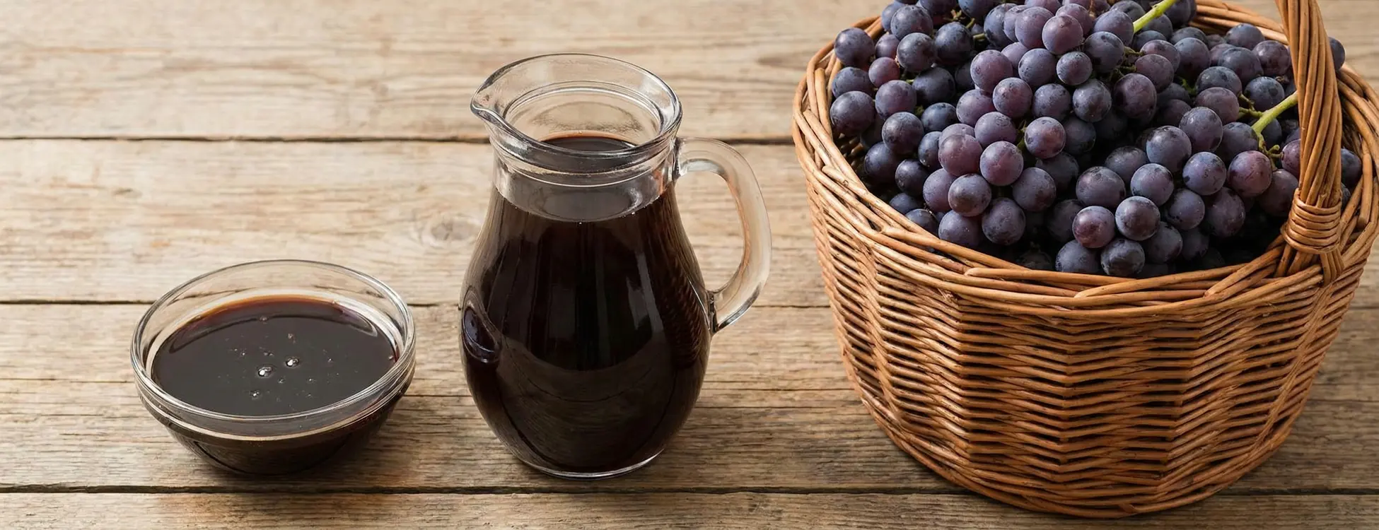 Şıra Nedir? Evde Doğal ve Mayalı Üzüm Şırası Nasıl Yapılır?