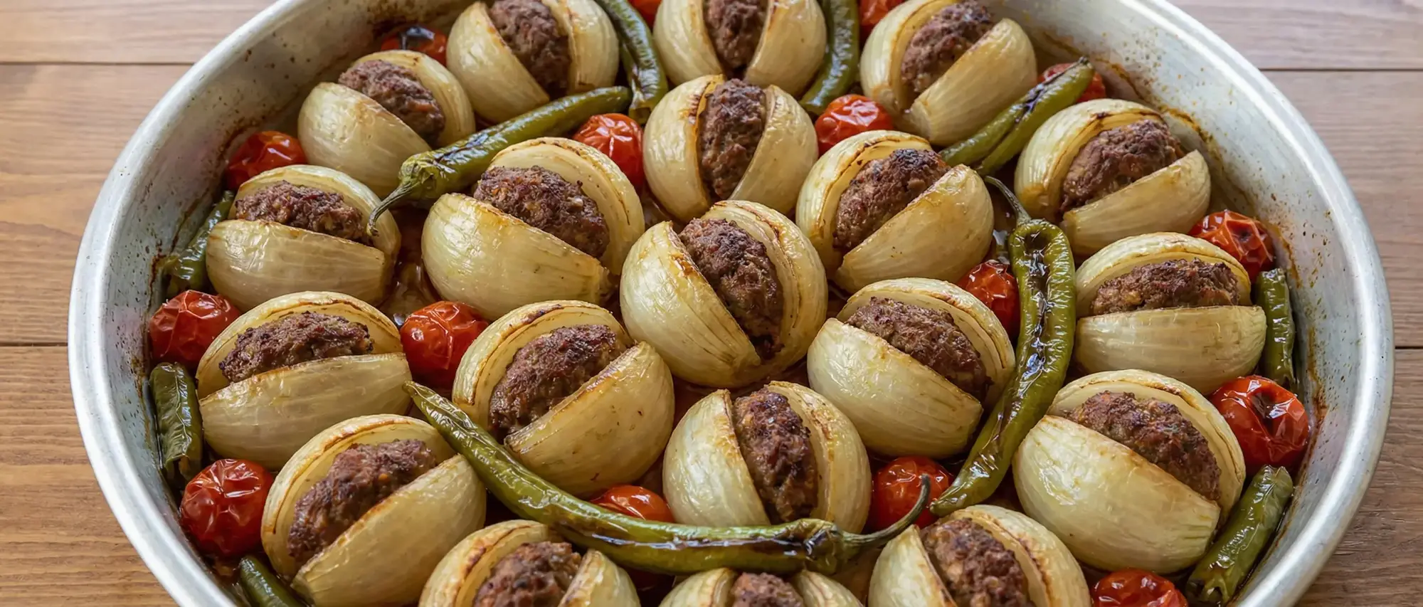 Lokum Gibi Pişen, Nar Ekşili Hakiki Soğan Kebabı Tarifi