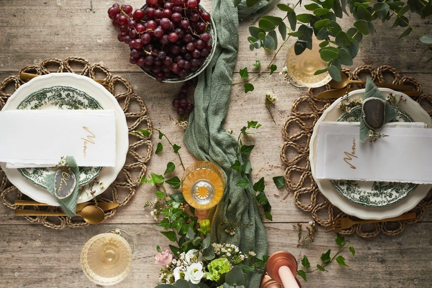 Örgü Runner ve Amerikan Servis ile Sonbahar Dekorasyonu: Sıcak Sofra Atmosferi