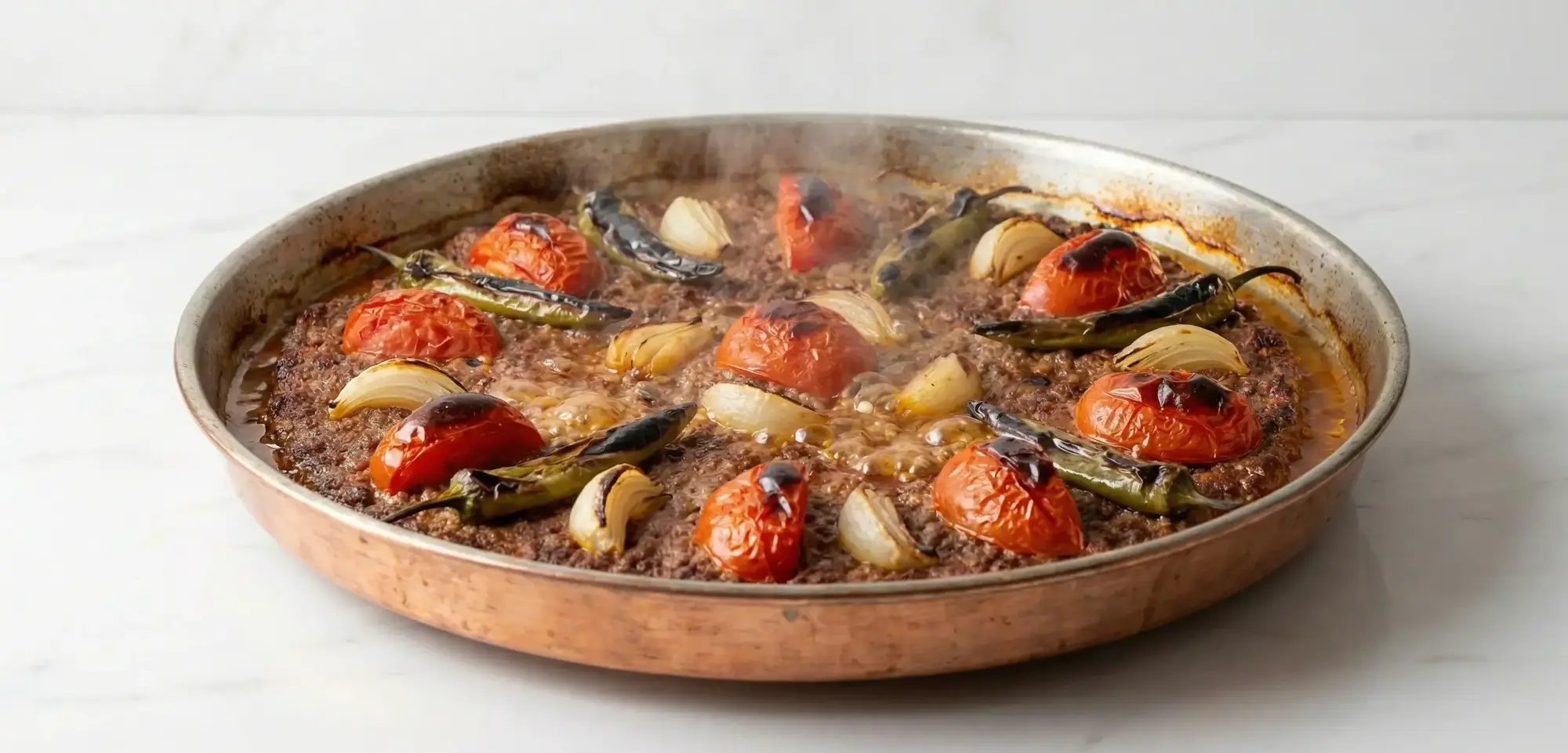 Lokum Gibi Pişmiş Lezzetli Tepsi Kebabı Tarifi