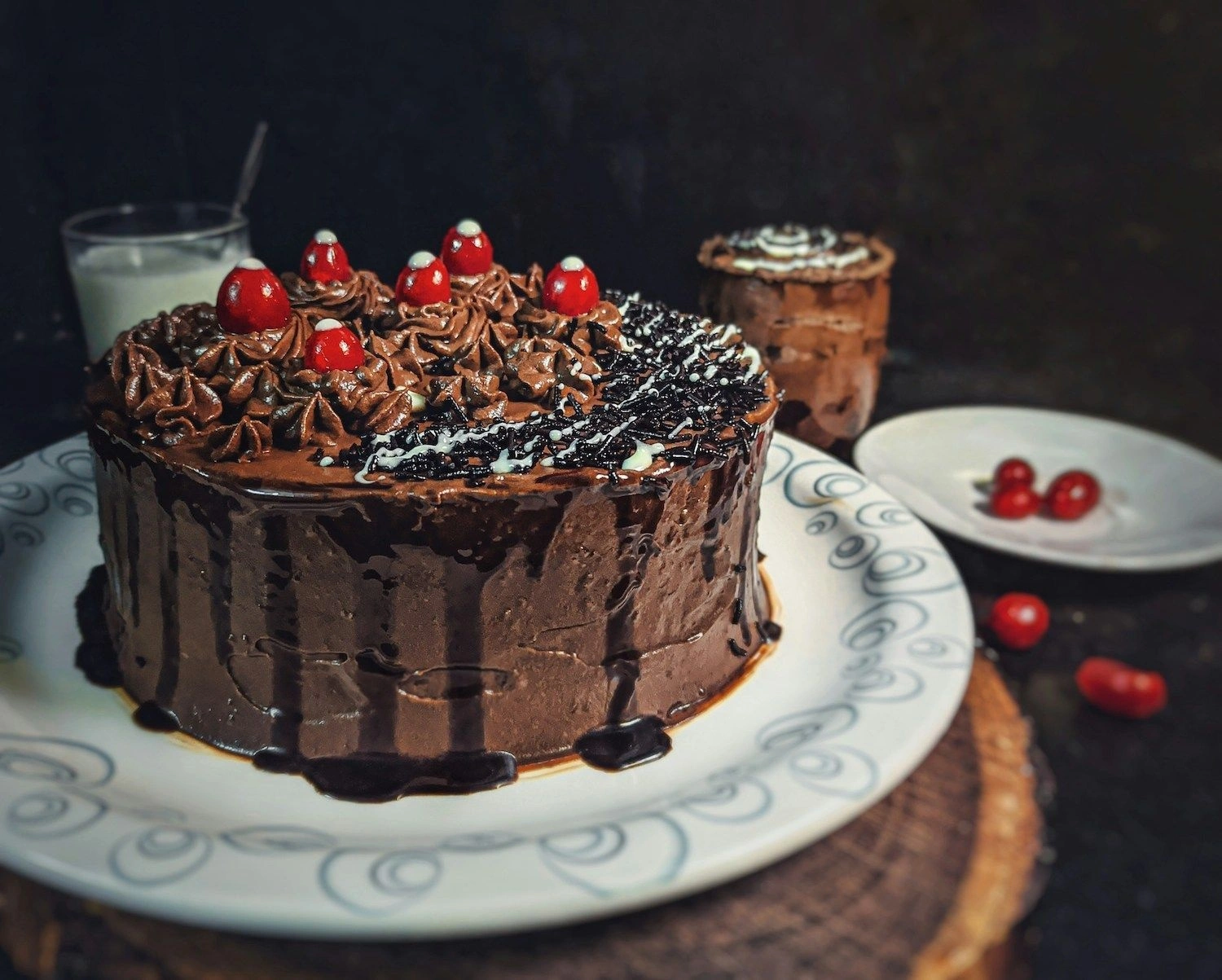 Çikolatalı Vişneli Black Forest Pasta Tarifi
