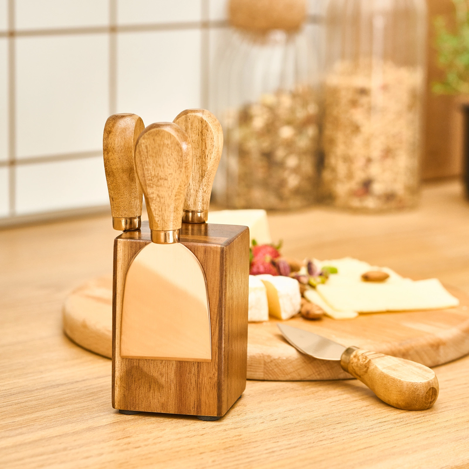 Karaca Antik Mıknatıslı Akasya Ağacı 5 Parça Peynir Bıçak Seti