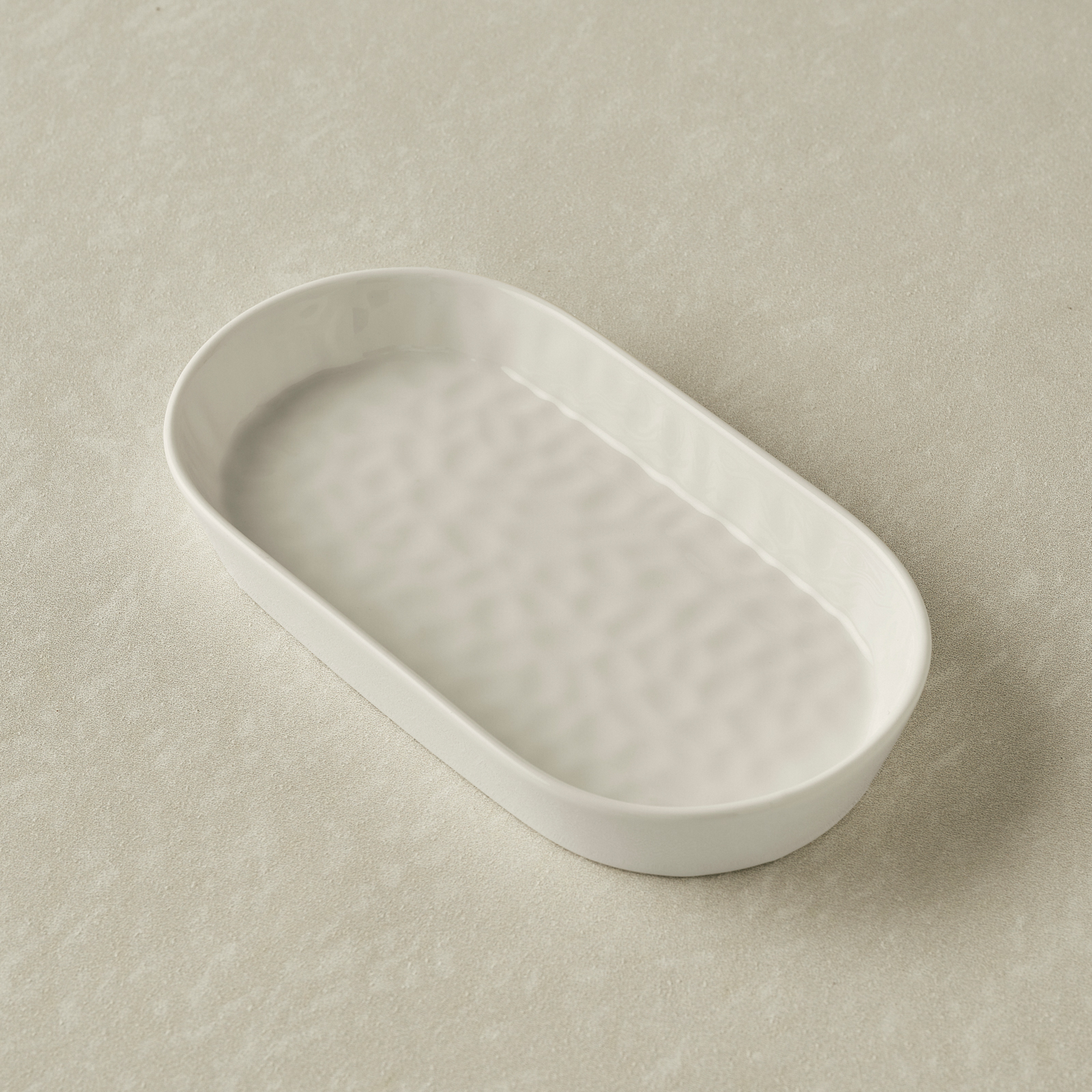 Karaca x Refika Bembeyaz Kayık Tabak 18 cm