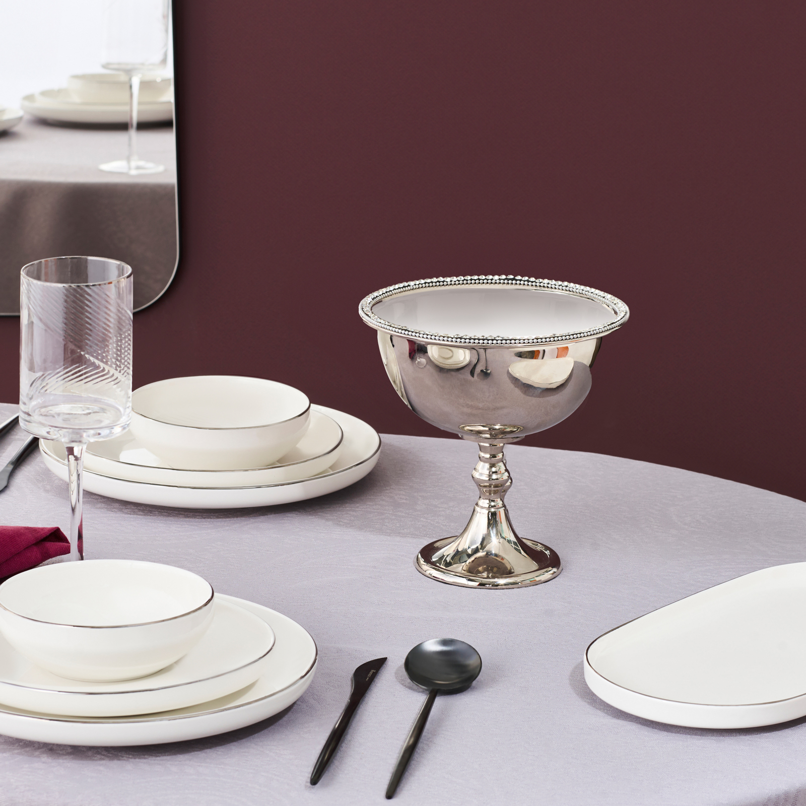 Karaca Home New Year Yılbaşı Majesty Ayaklı Dekoratif Kase 21 x 20,5 cm