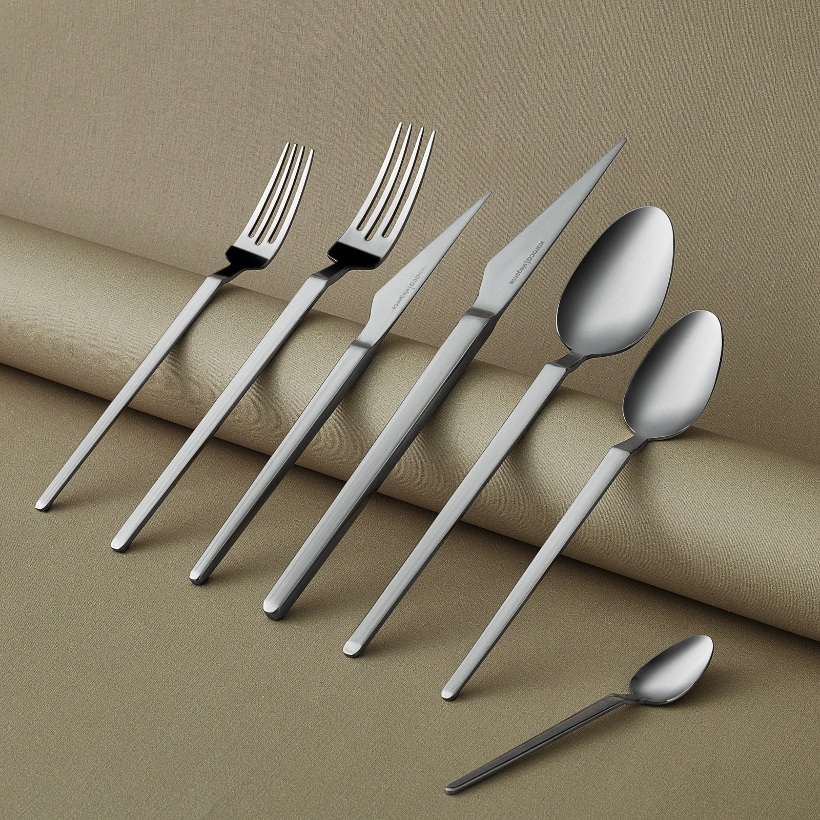 Karaca Elegance Glacial Platin 12 Kişilik 84 Parça Çatal Kaşık Bıçak Takımı