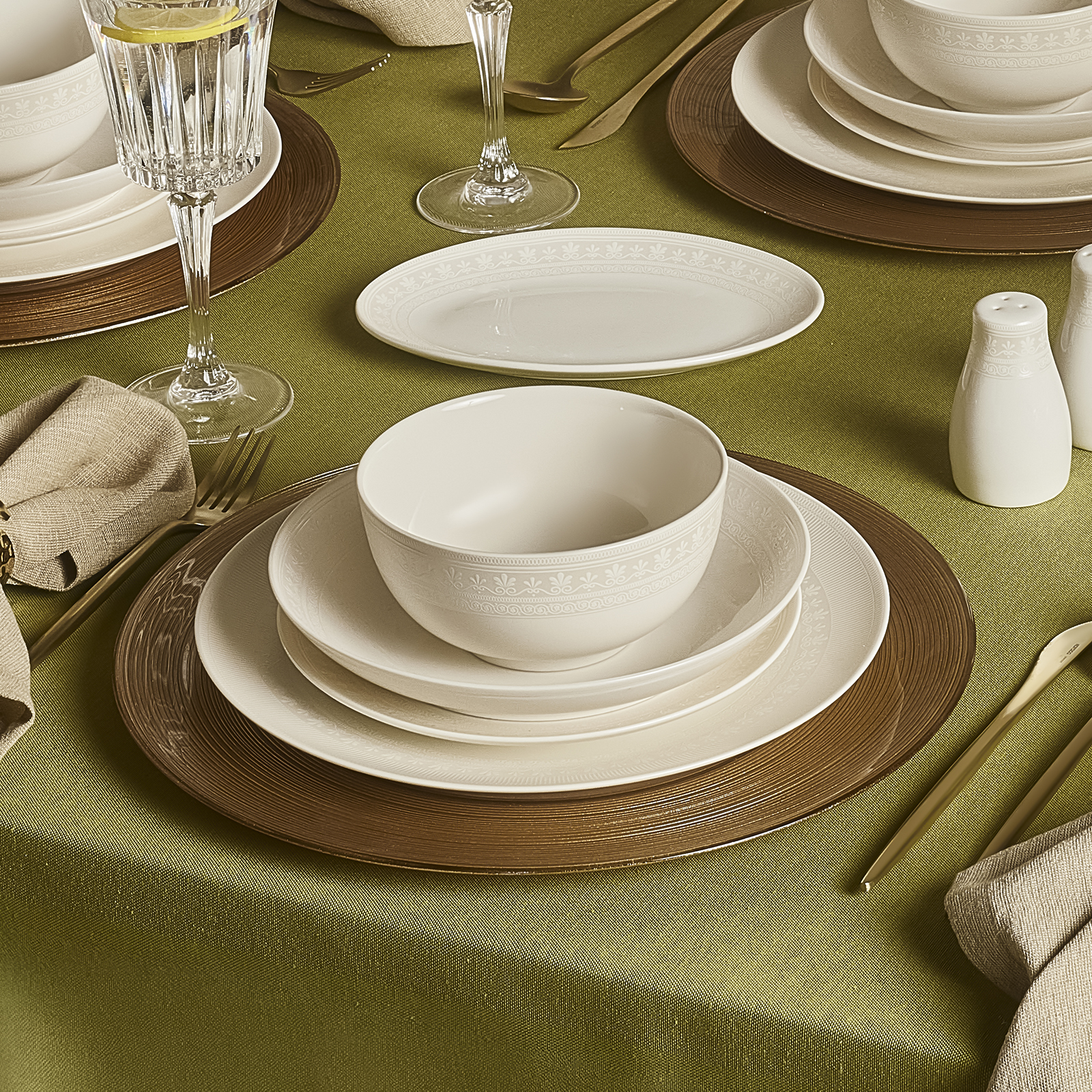 Karaca Forever Bone Artiste 53 Parça 12 Kişilik Yemek Takımı