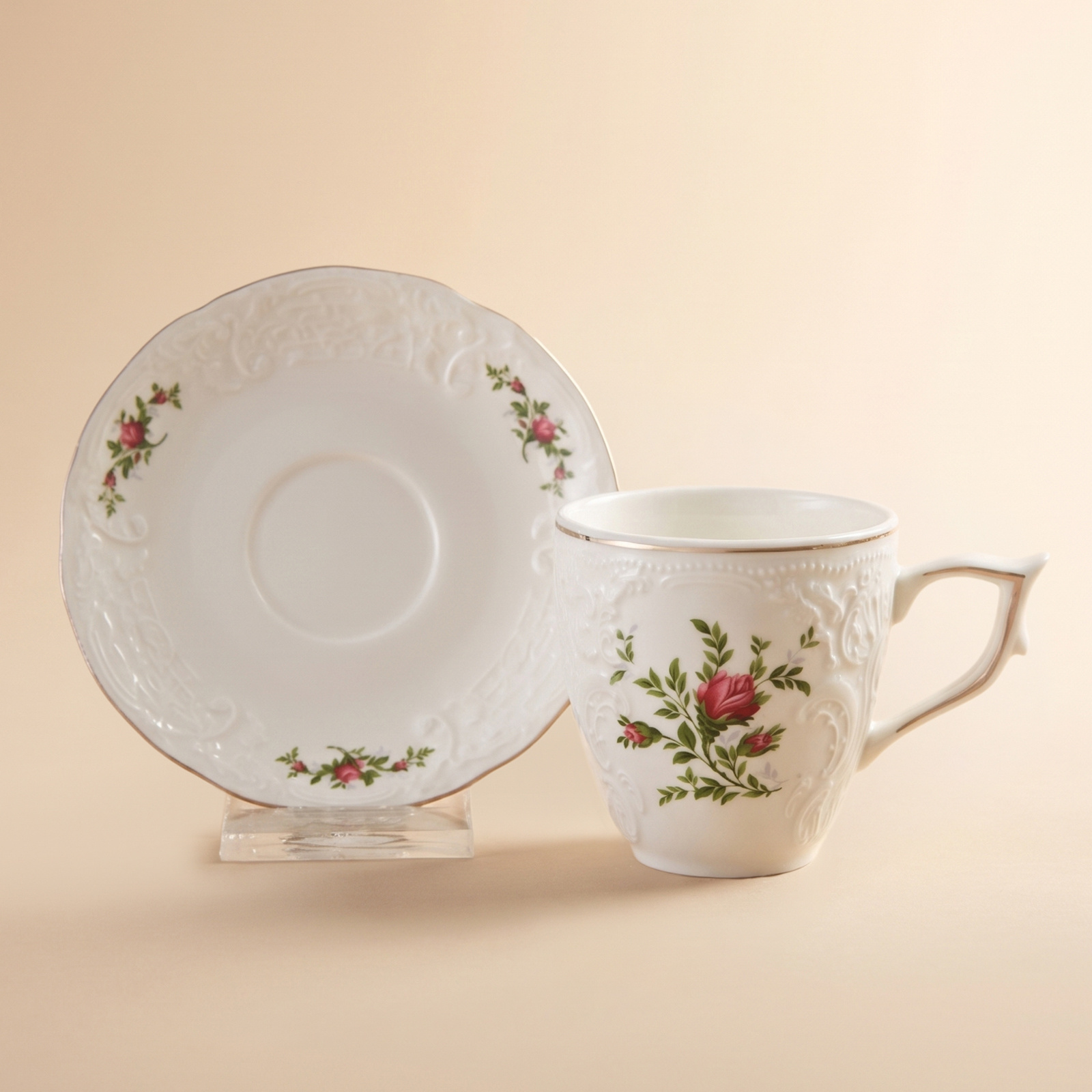Karaca Vintage Rose Çay Fincanı ve Tabağı 200 ml