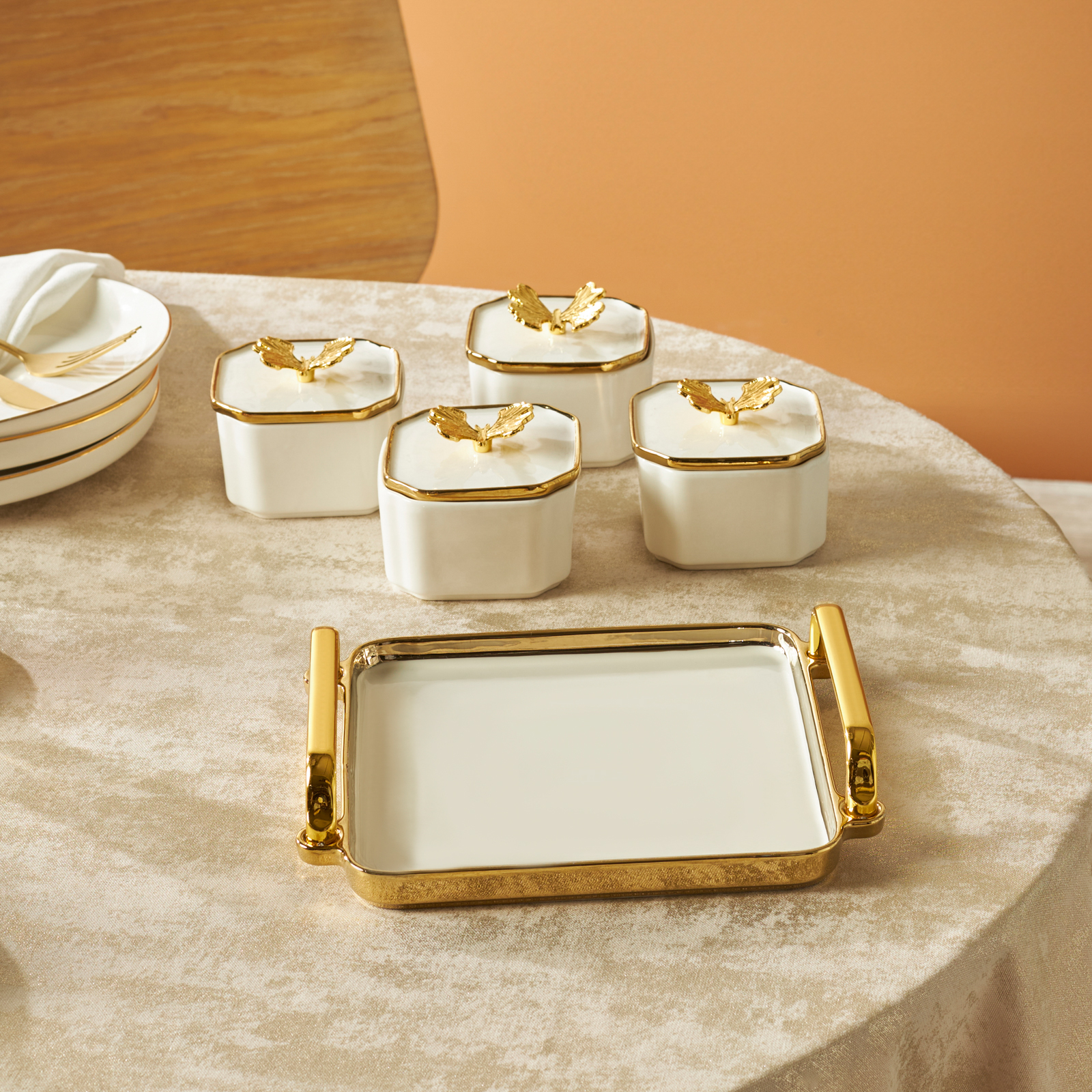 Karaca Liva 4'lü Tepsili Kahvaltılık