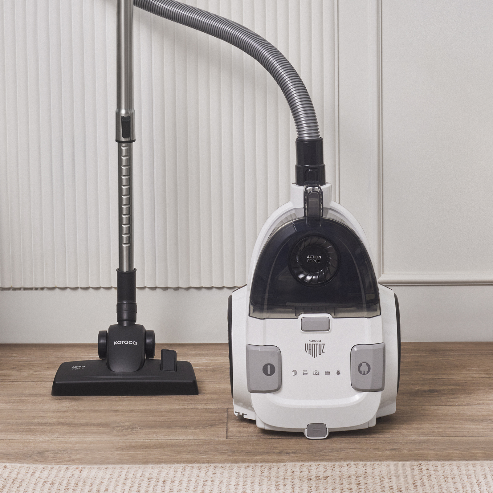 Karaca Vantuz Action Force X10 2 Lt Toz Torbasız Hazneli Elektrikli Süpürge White 899 W