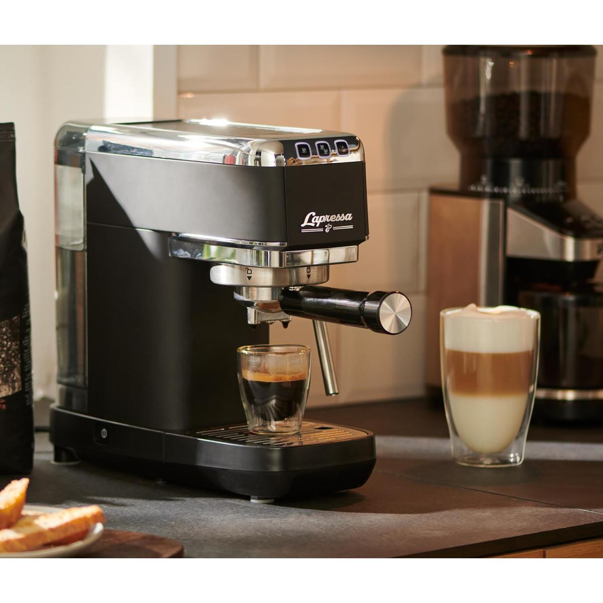 Tchibo Lapressa Manuel Espresso Makinesi, Siyah