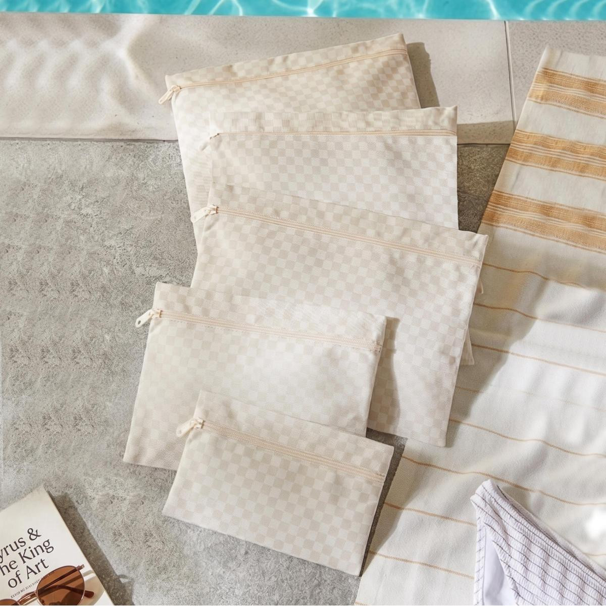 Ocean Home Textile 5'li Su Geçirmez Pvc Astarlı Bej Dama Desen Islak Kuru Çanta Seti 20 X 13 / 24 X 20 / 30 X 24 / 28 X 30 / 30 X