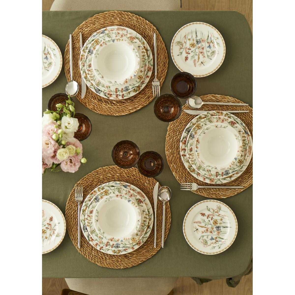 Bella Maison Flores Porselen 24 Parça 6 Kişilik Yemek Takımı Çok Renkli