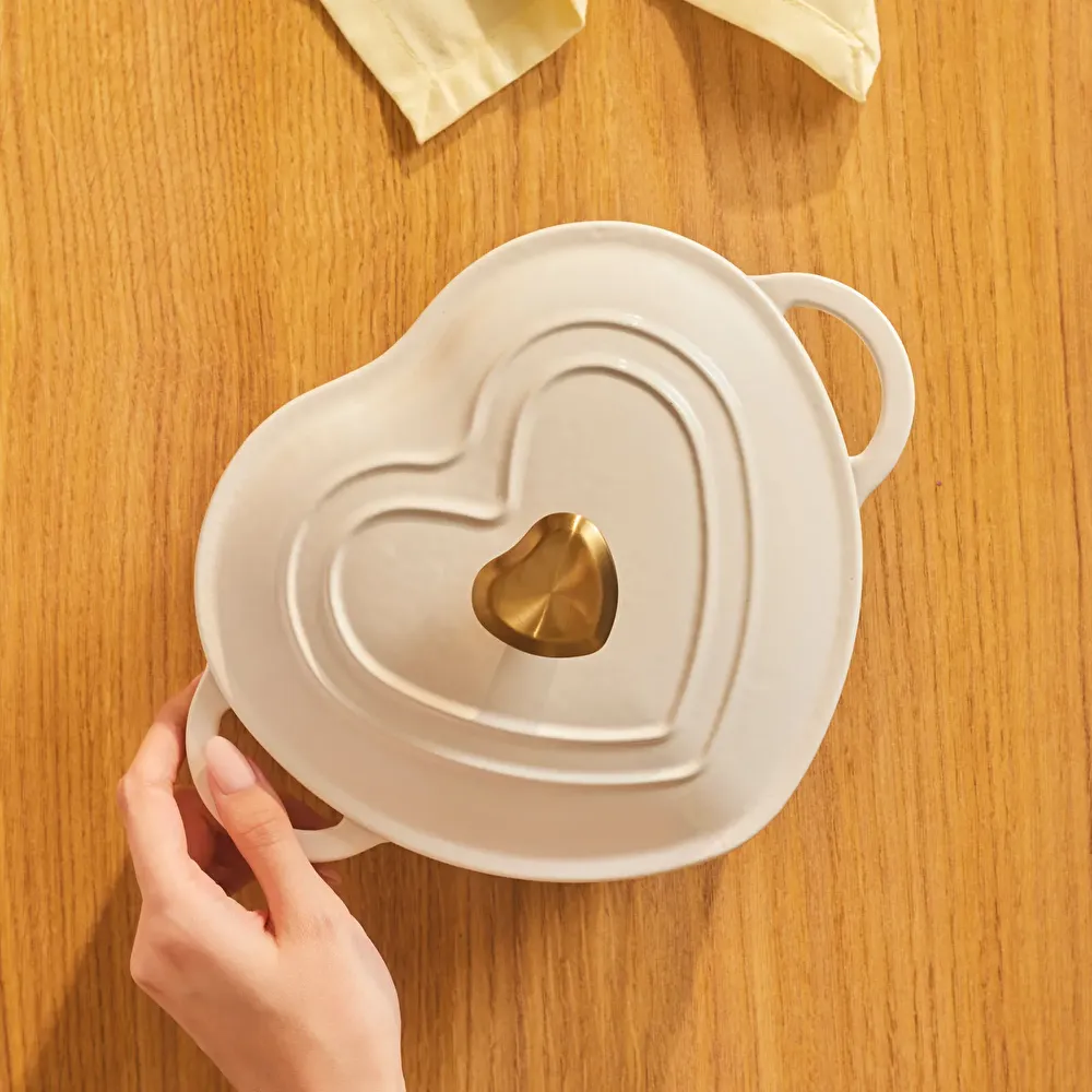 Karaca Love Emayeli Demir Döküm Tencere Beyaz 24 cm thumbnail 3