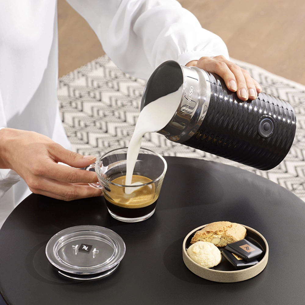 Nespresso Aeroccino 3 Süt Köpürtücü Kırmızı görseli 4
