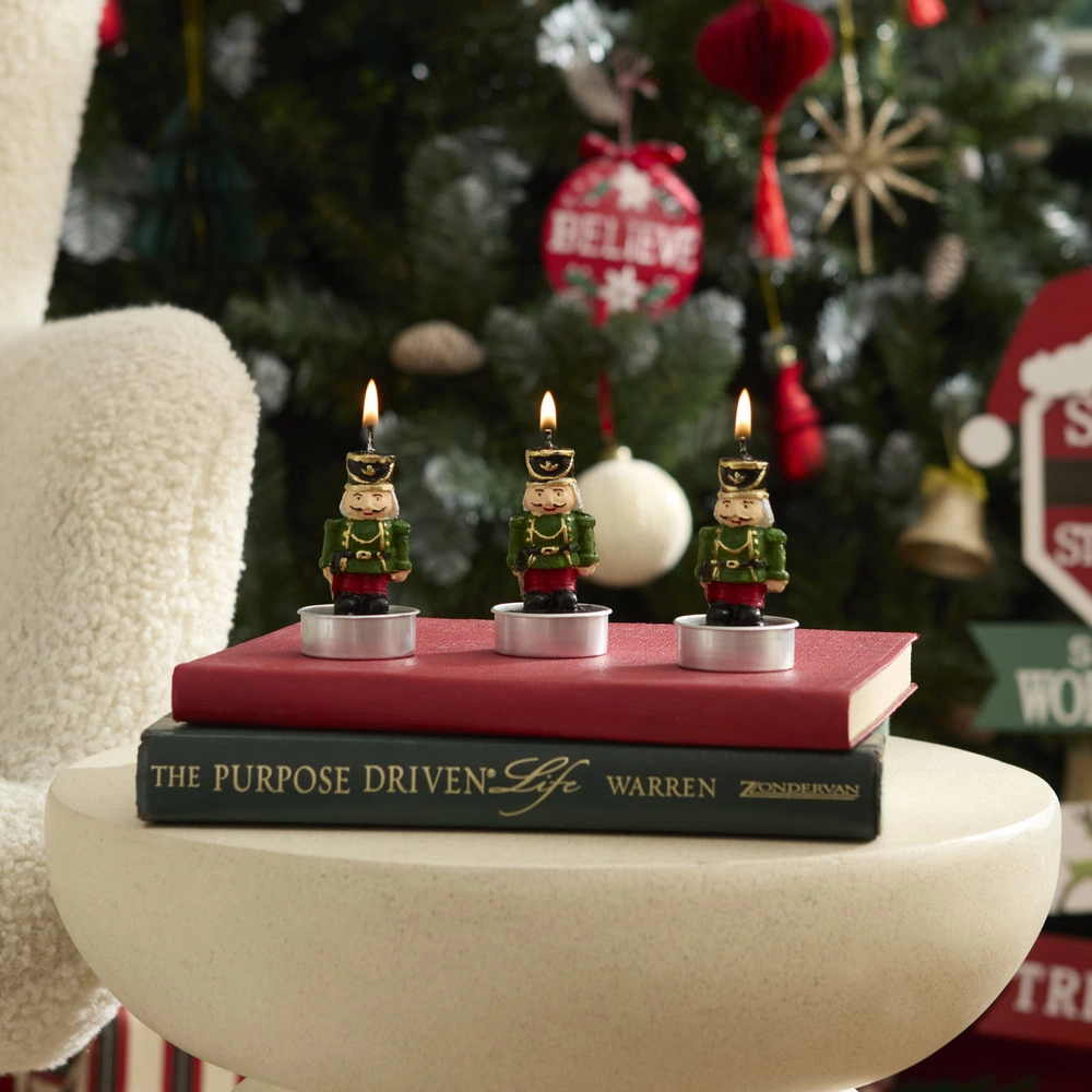 Karaca Home New Year Yılbaşı Nutcracker 3lü Tealight Mum Yeşil 11,5x5x7 cm görseli 1