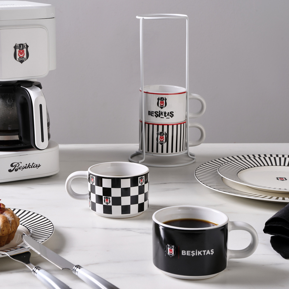 Karaca x Beşiktaş Lisanslı 4 Kişilik Standlı Çay Fincan Takımı 180 ml görseli 3