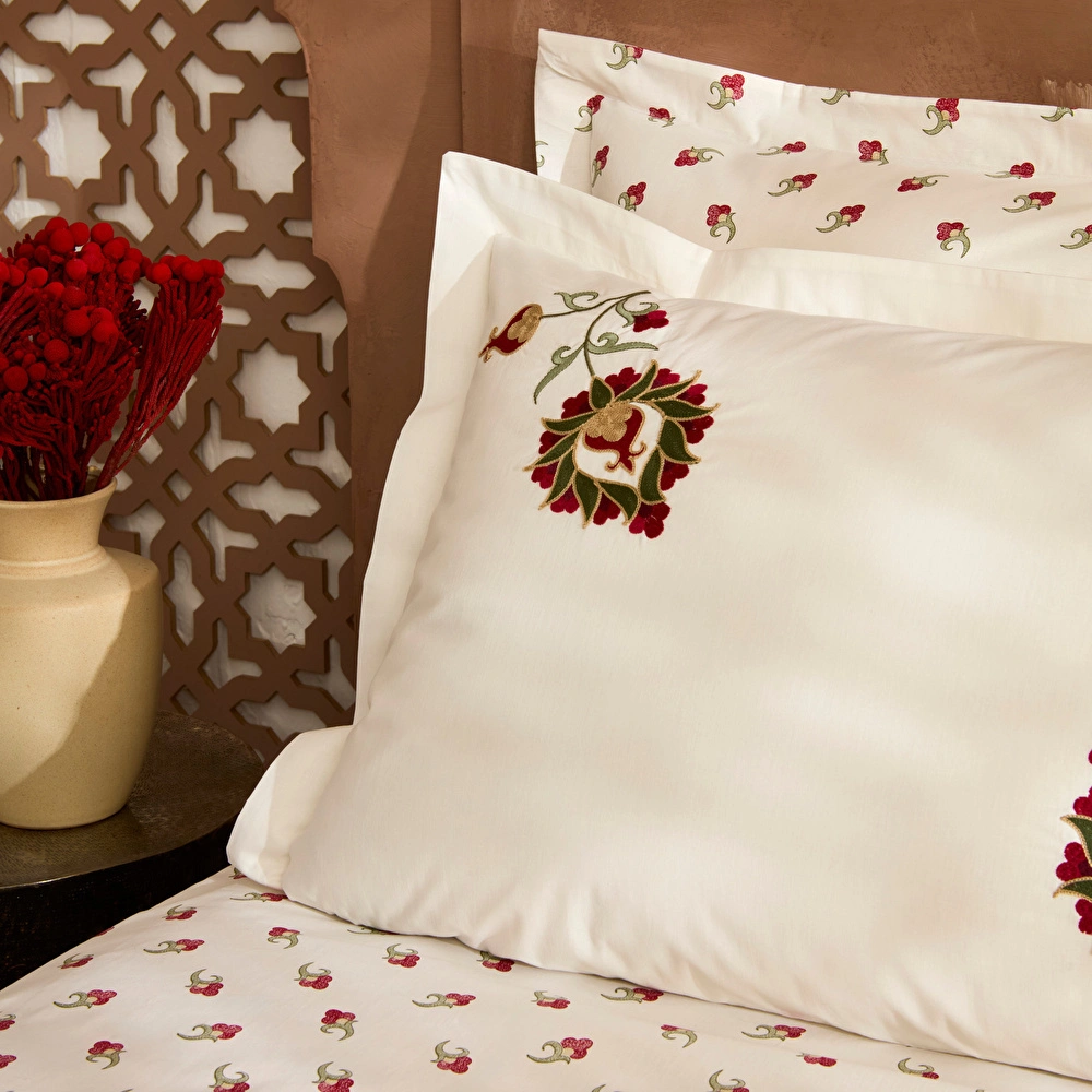Karaca Home Zenyra Çift Kişilik Nakışlı Nish Set Mutlicolor görseli 3