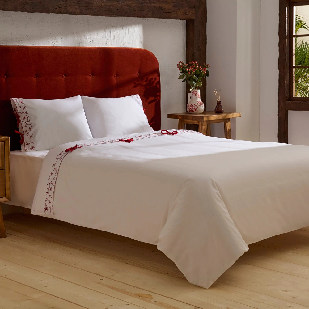 Karaca Home Calia %100 Pamuk Nakışlı Çift Kişilik Nevresim Takımı Beyaz görseli 3