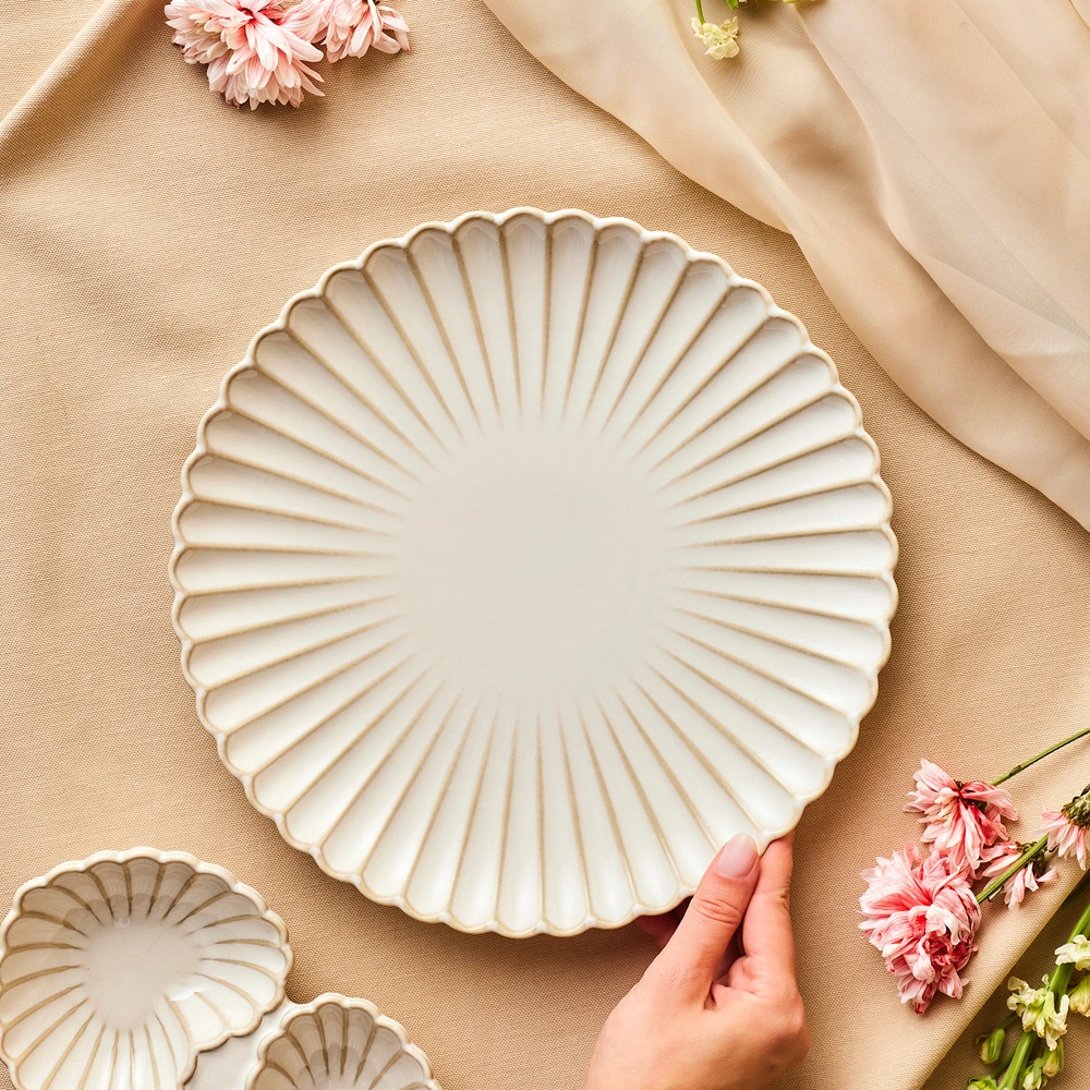 Karaca Daisy Servis Tabağı 27,5 cm görseli 5