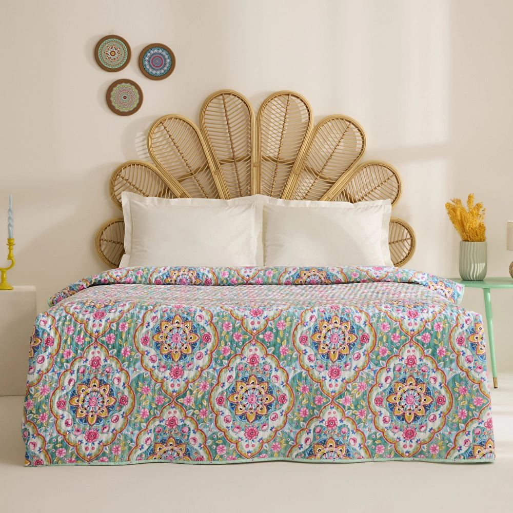 Karaca Home Luna Çok Amaçlı Çift Kişilik Yatak Örtüsü Multicolor görseli 1