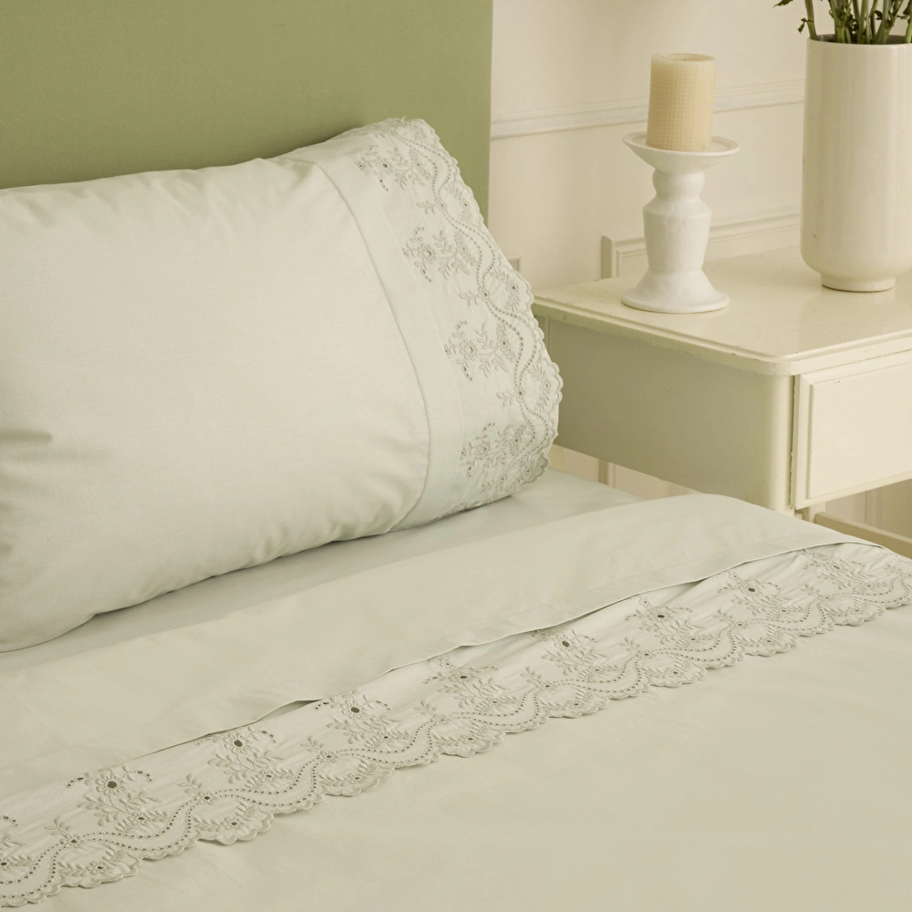 Karaca Home Avellina Brodeli Çift Kişilik Nevresim Takımı Adaçayı görseli 6