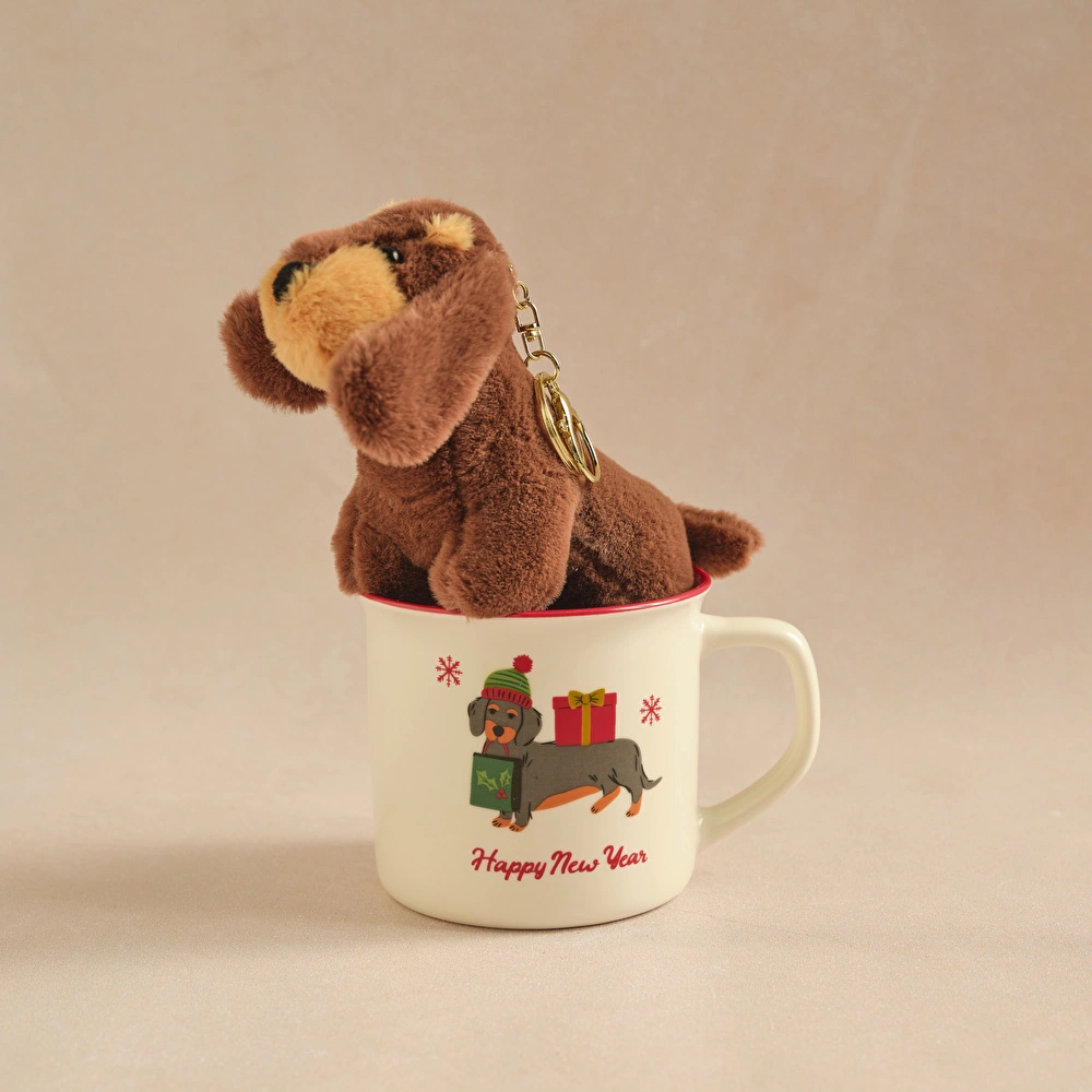 Karaca New Year Yılbaşı Fluffy Dog Peluş Oyuncak Hediyeli Kupa Seti 470 ml görseli 2