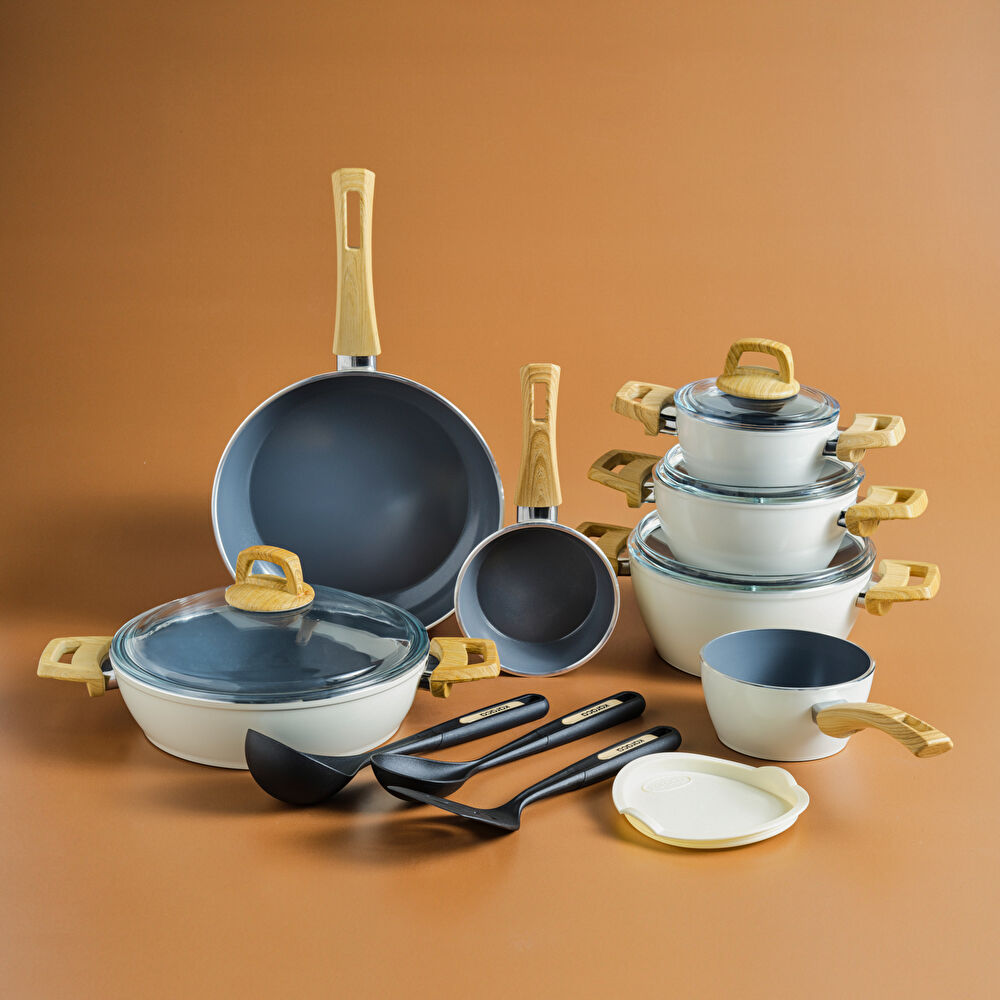 Karaca x Refika Swiss Crystal 15 Parça Tencere Seti Creamy