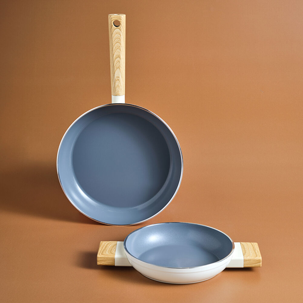 Karaca x Refika Swiss Crystal Creamy Wood Tava Sahan Set