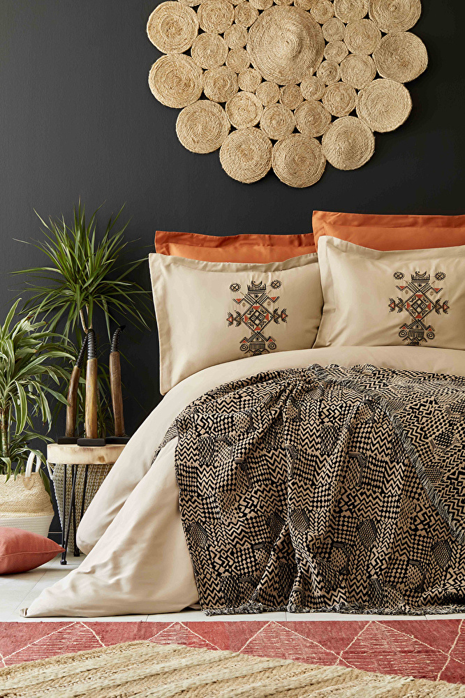 Karaca Home Aztec Tarçın Saten King Size 7 Parça Nish Set görseli 1