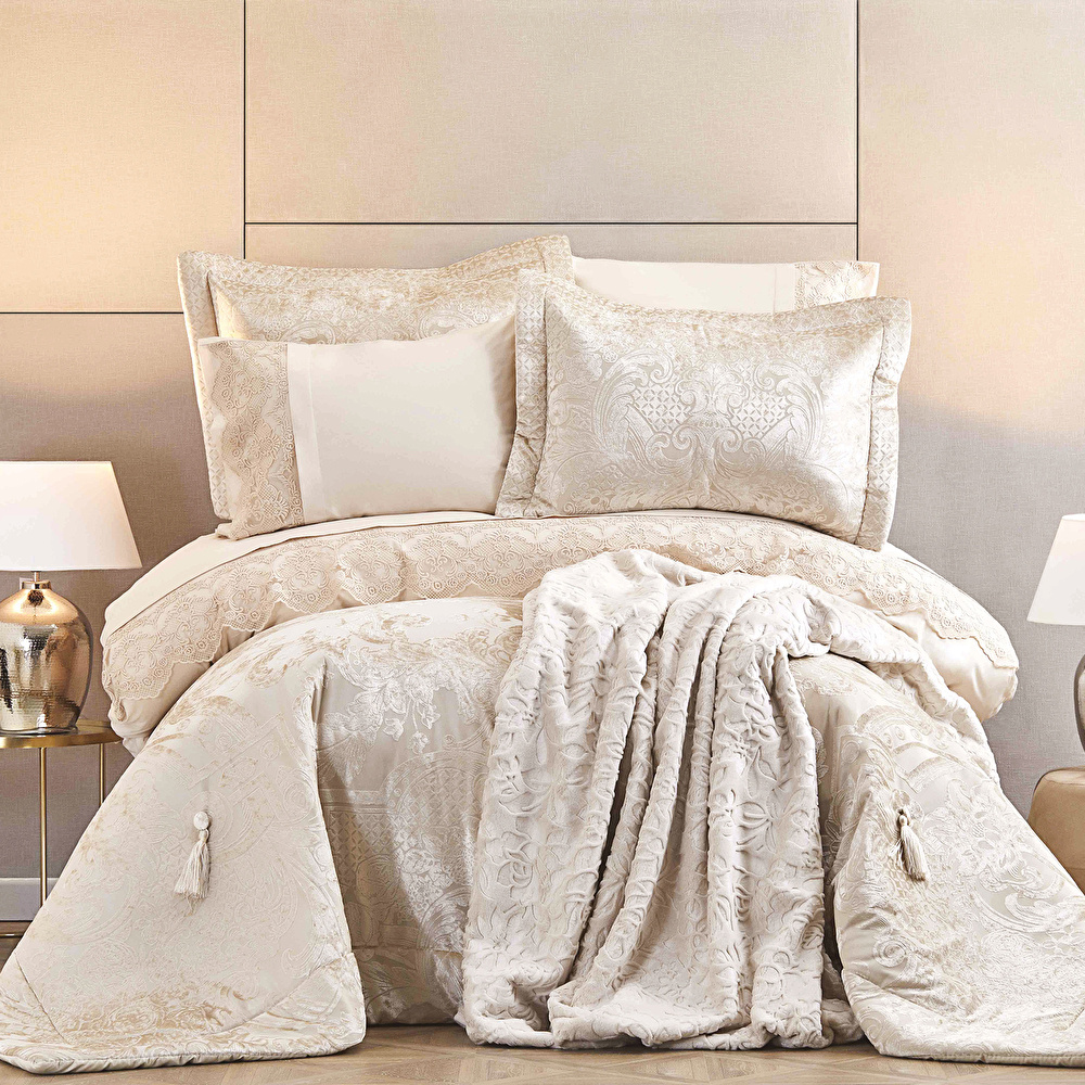 Karaca Home Valeria Royal Gold 10 Parça Çeyiz Seti görseli 1