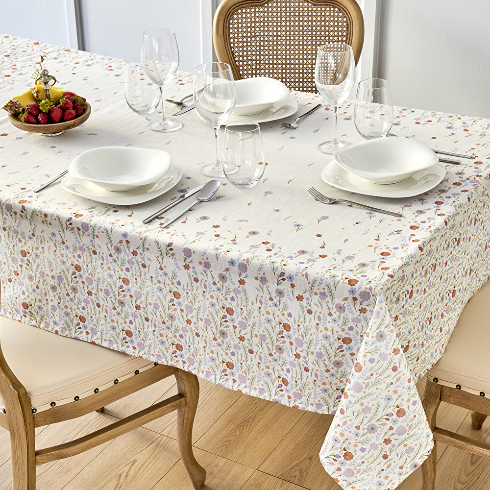 Karaca Home Levin Lila Masa Örtüsü  görseli 1