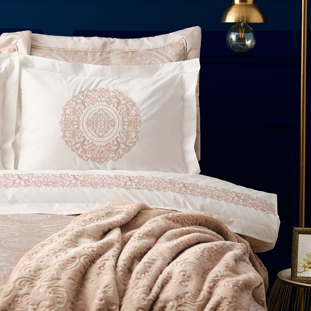 Karaca Home Murano Rose Gold 8 Parça Çeyiz Seti görseli 2