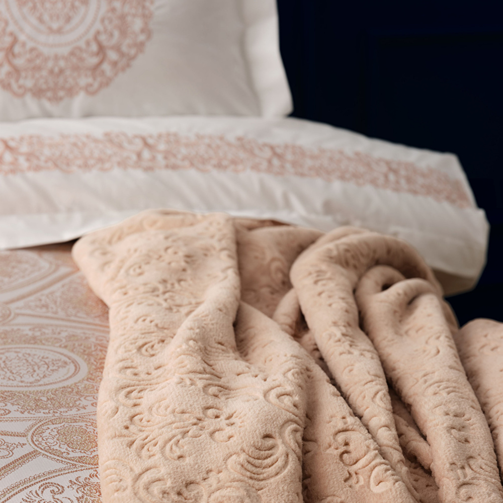 Karaca Home Murano Rose Gold 8 Parça Çeyiz Seti görseli 4