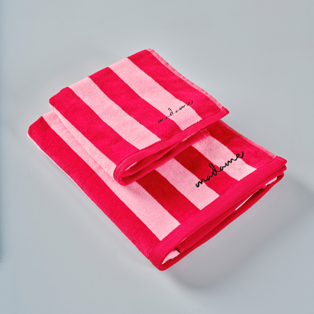 Karaca Home x 2Wins Je t'aime Kırmızı-Pembe Beden Havlusu 85x150 cm görseli 2